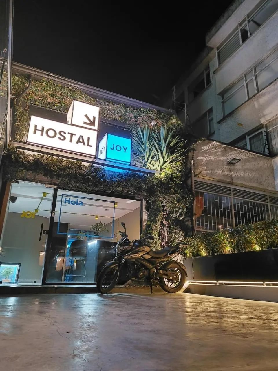 Property building in Hostel Joy Calle 85