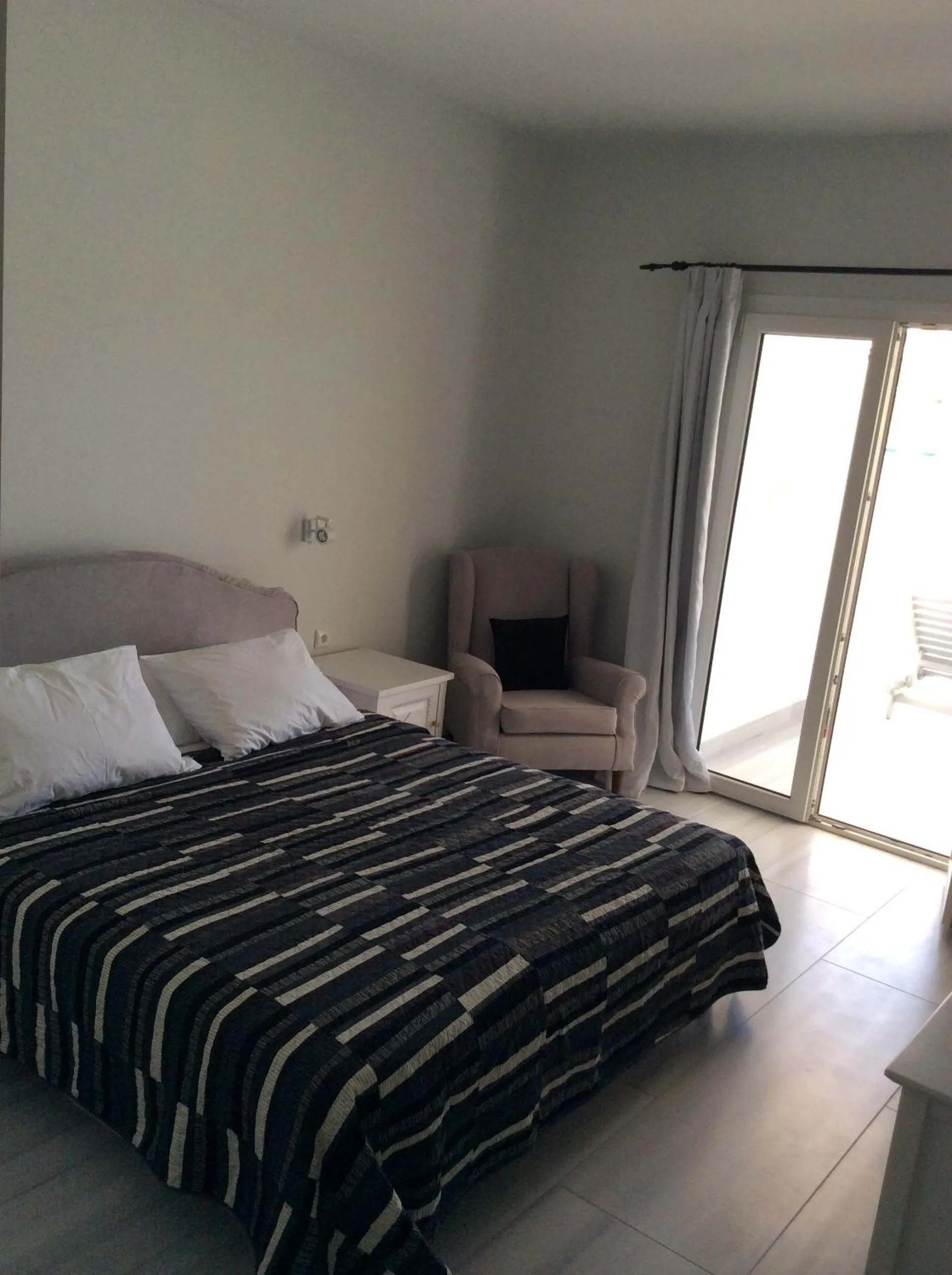 Bed in Sailinn Mykonos