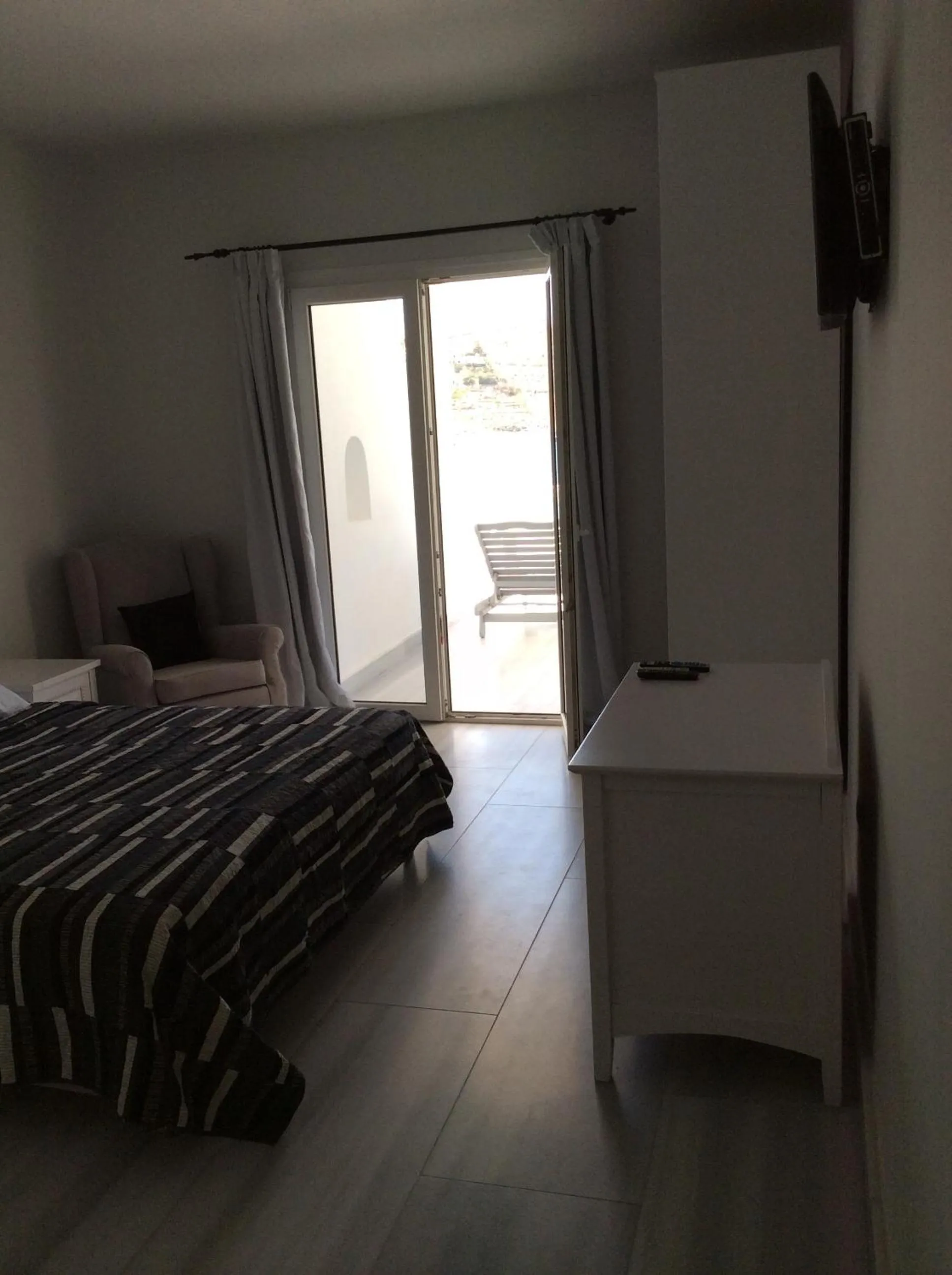Bed in Sailinn Mykonos