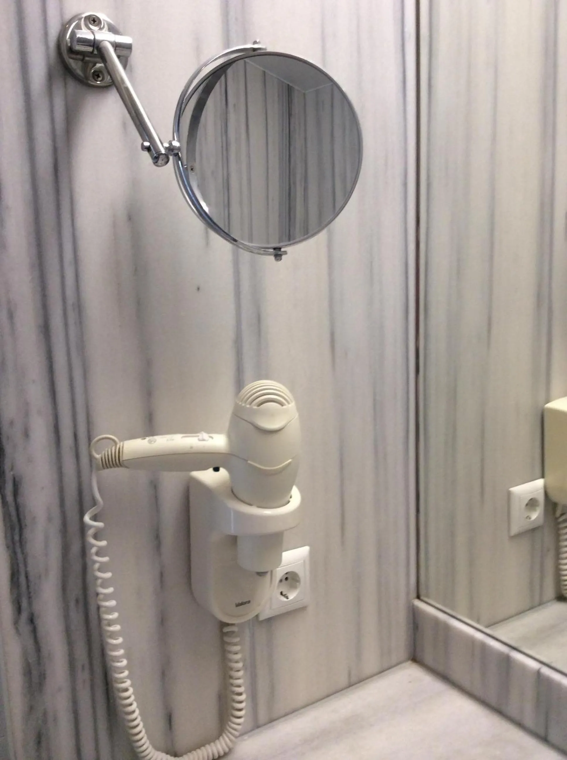 Bathroom in Sailinn Mykonos