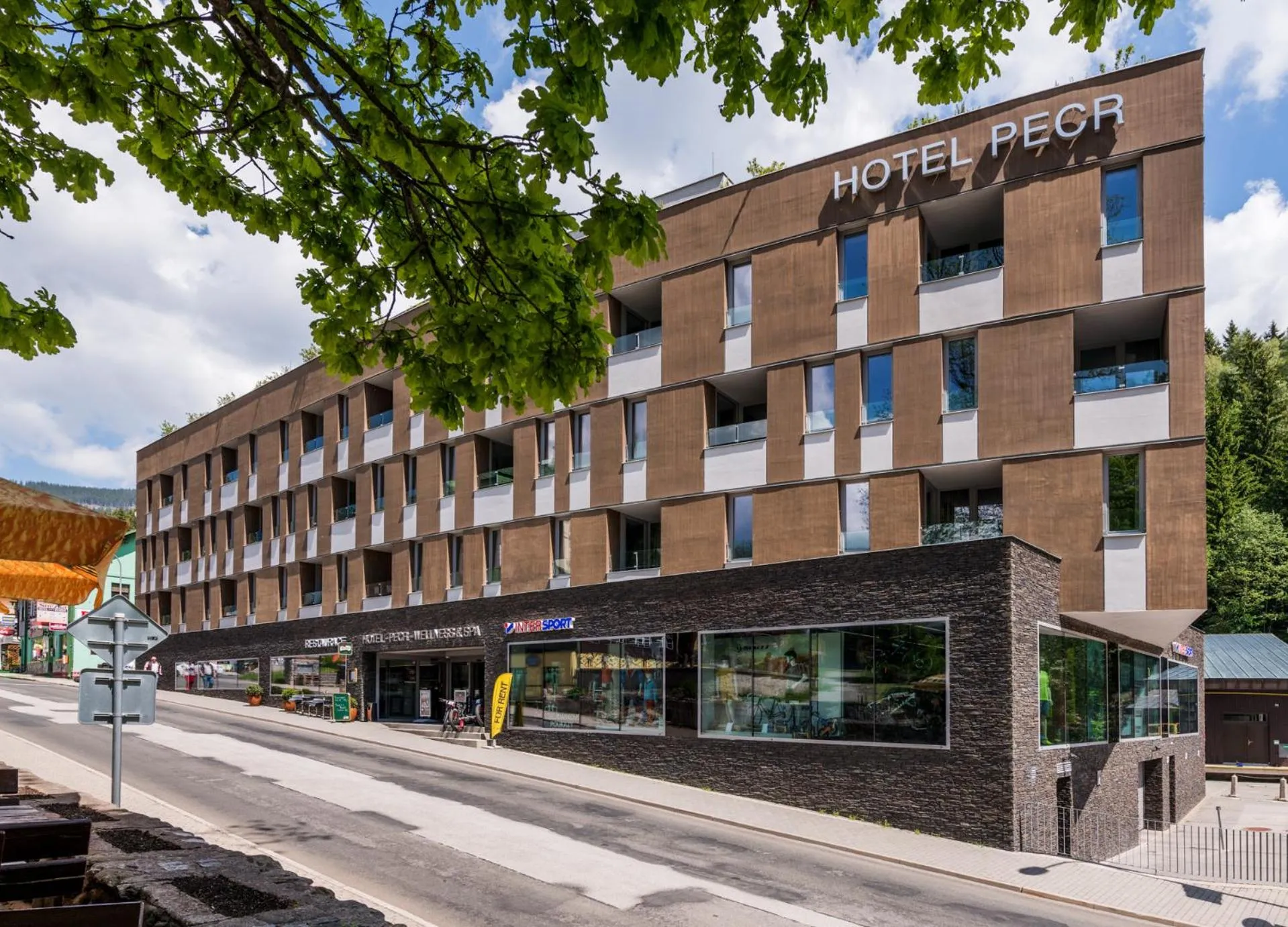 Property building in HOTEL PECR WELL