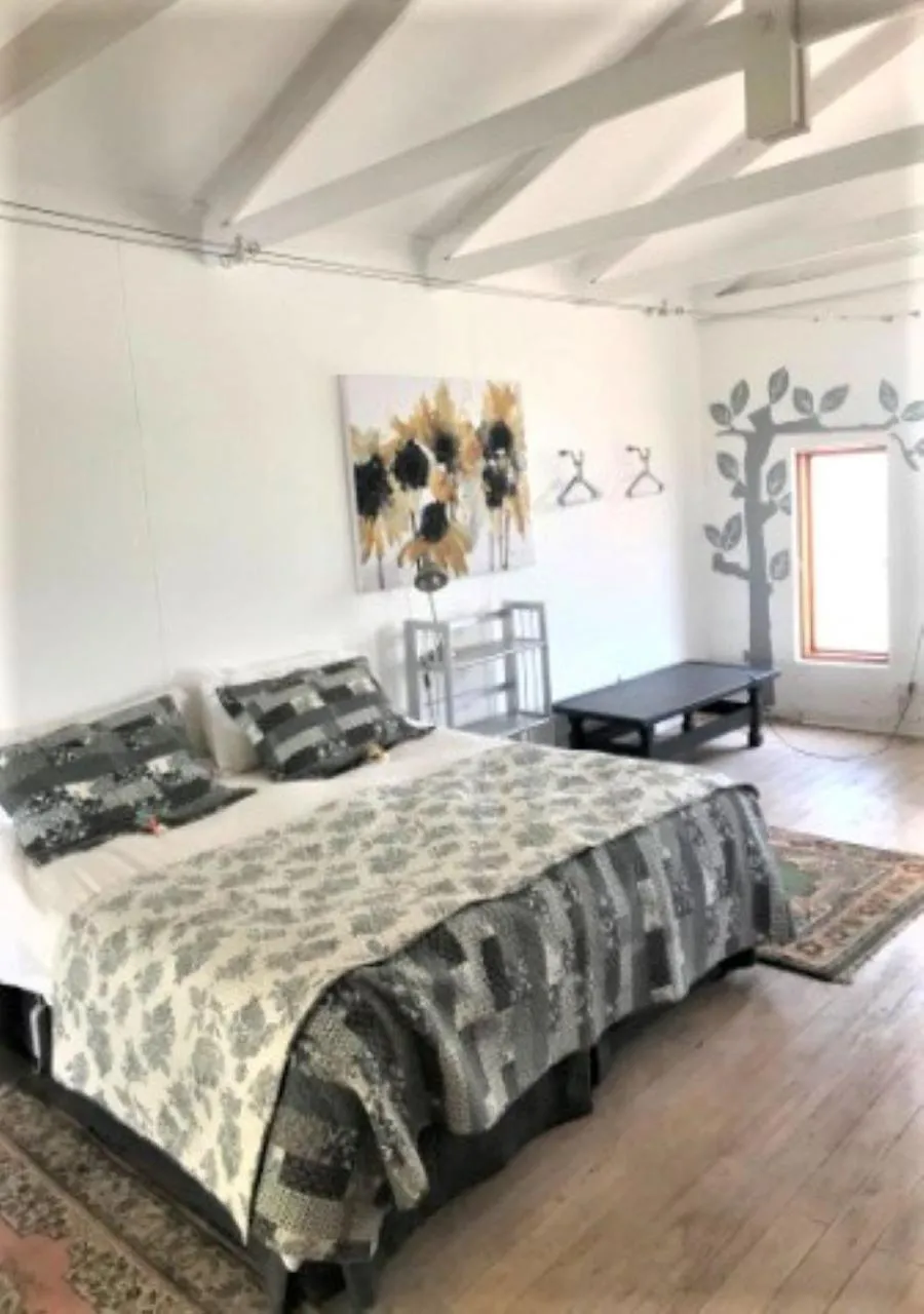 Bedroom, Bed in 278 on Main