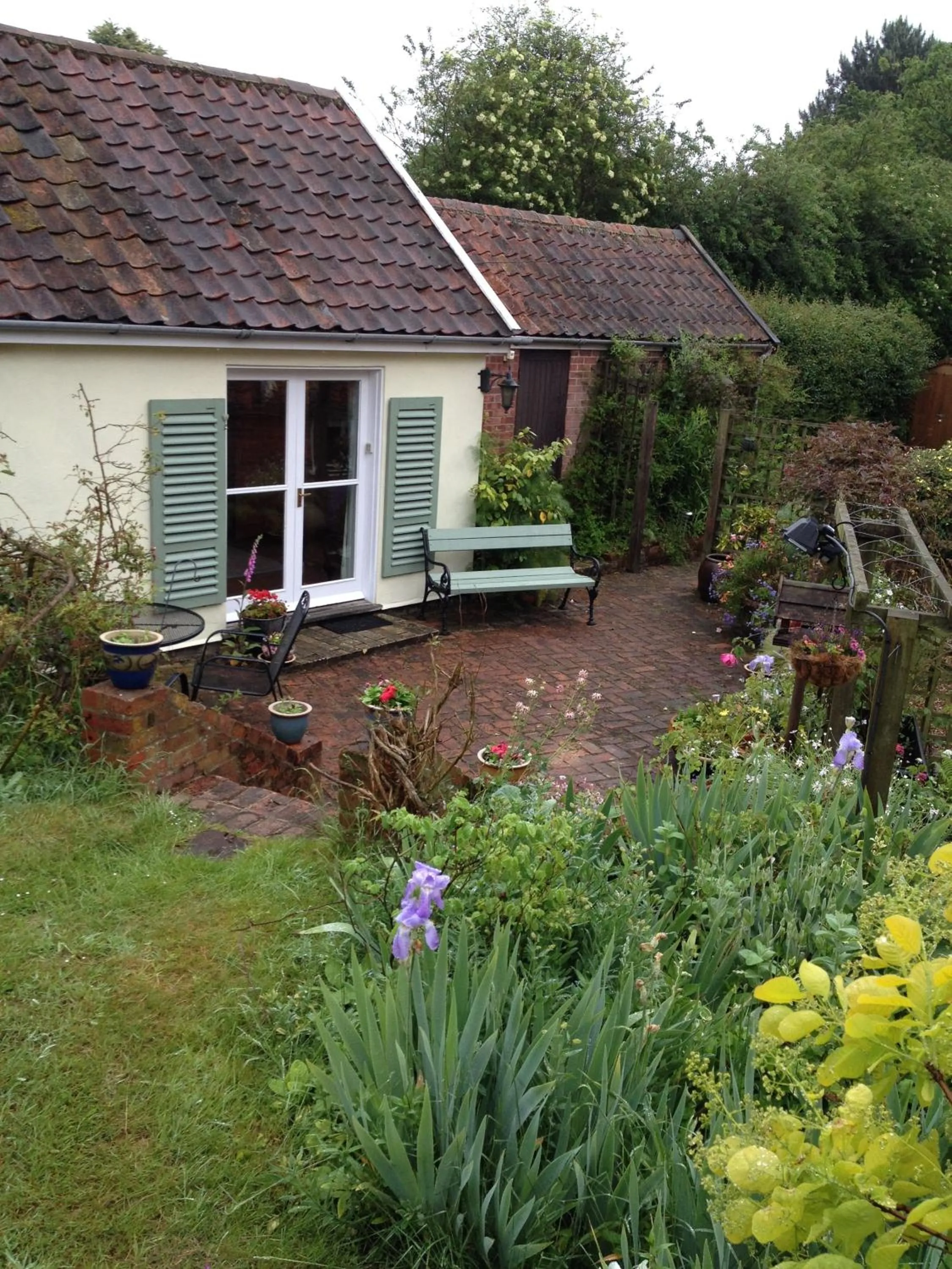 Garden in Mulleys Cottage (Bed and Breakfast)