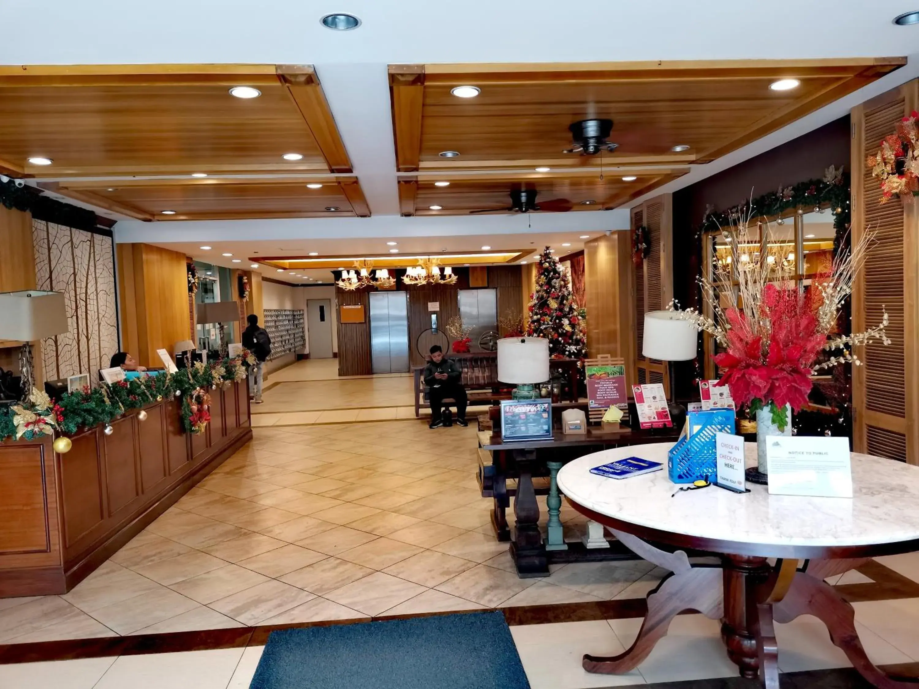 Lobby or reception in Cedar Peak Condotel Baguio Lobby or reception in Cedar Peak Condotel Baguio