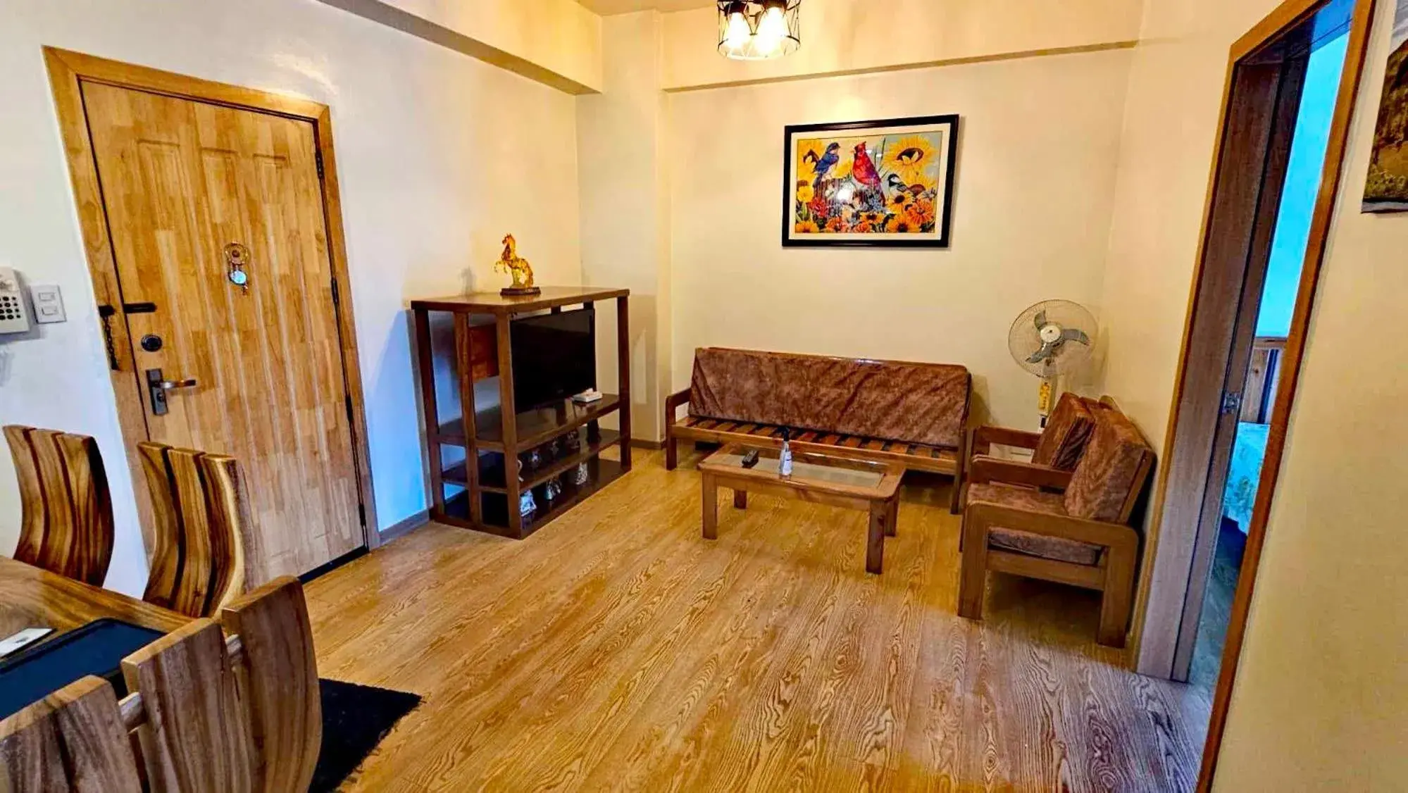 TV and multimedia in Cedar Peak Condotel Baguio TV and multimedia in Cedar Peak Condotel Baguio