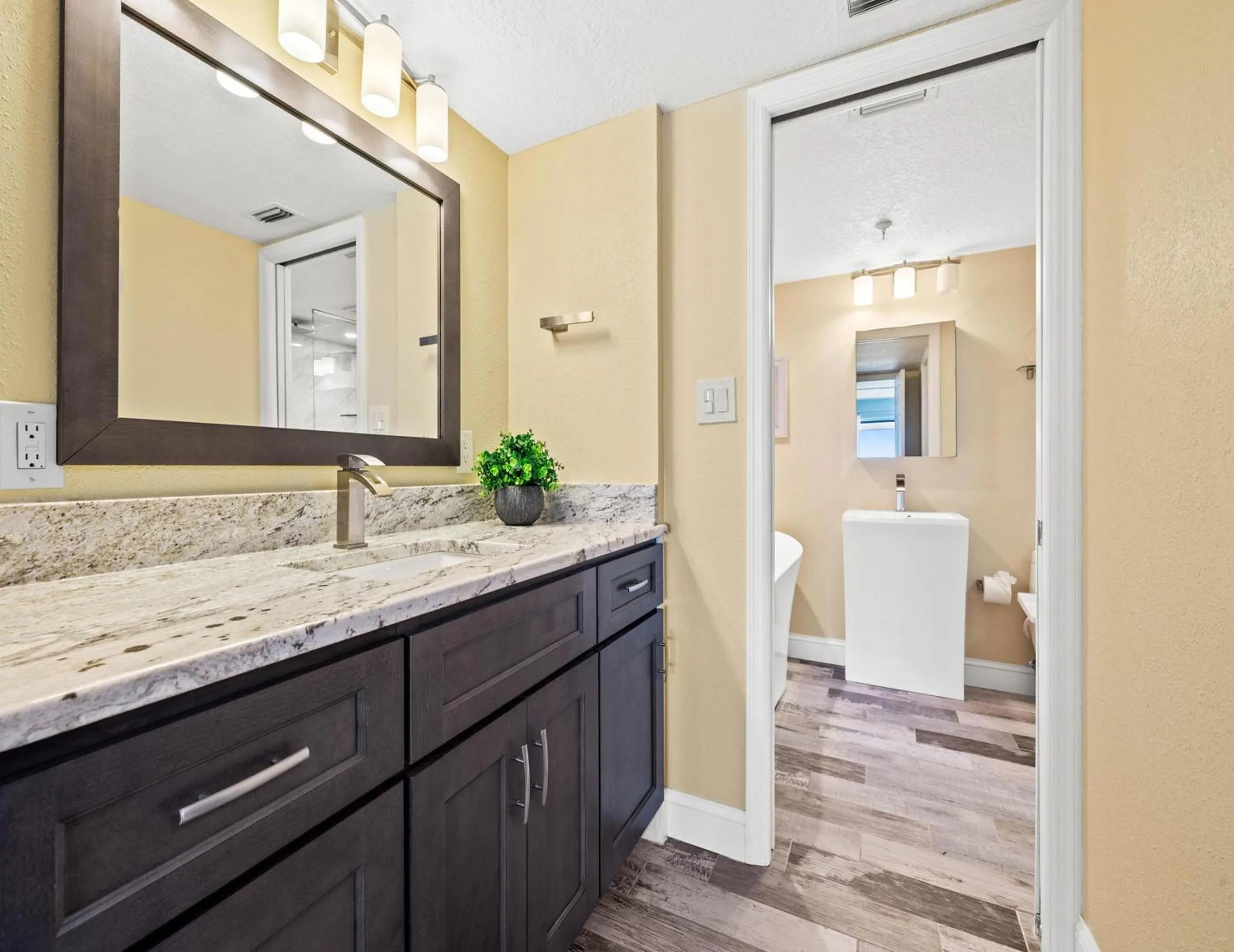 Property building in Arie Dam 404
