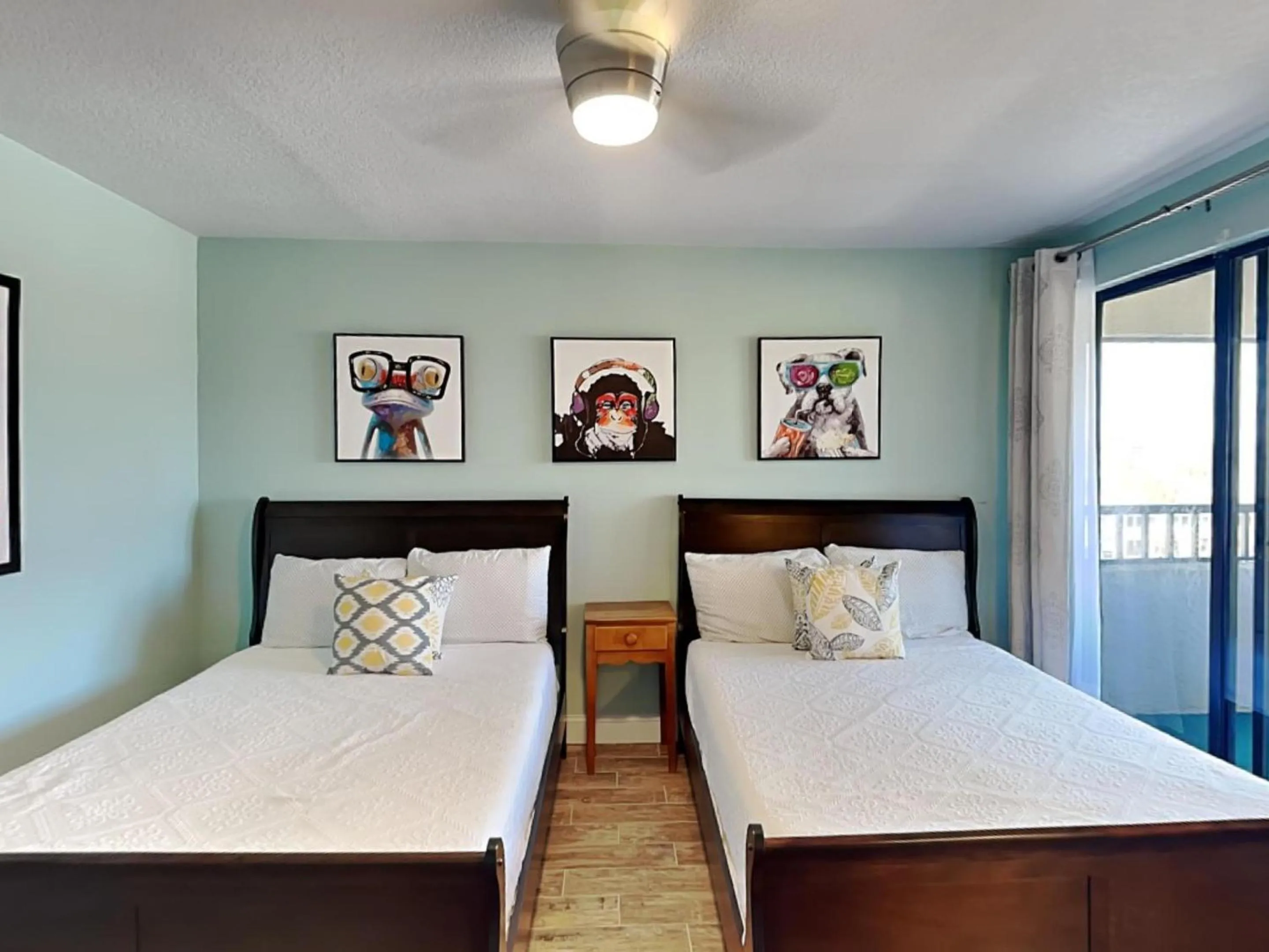 Property building, Bed in Arie Dam 404
