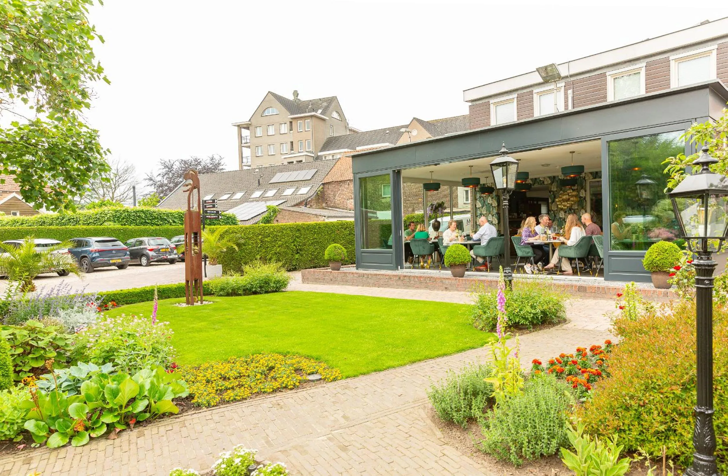 Restaurant/places to eat in Hotel De Maasparel Arcen