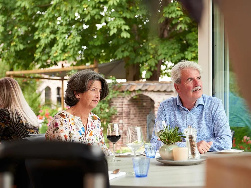 Restaurant/places to eat in Hotel De Maasparel Arcen