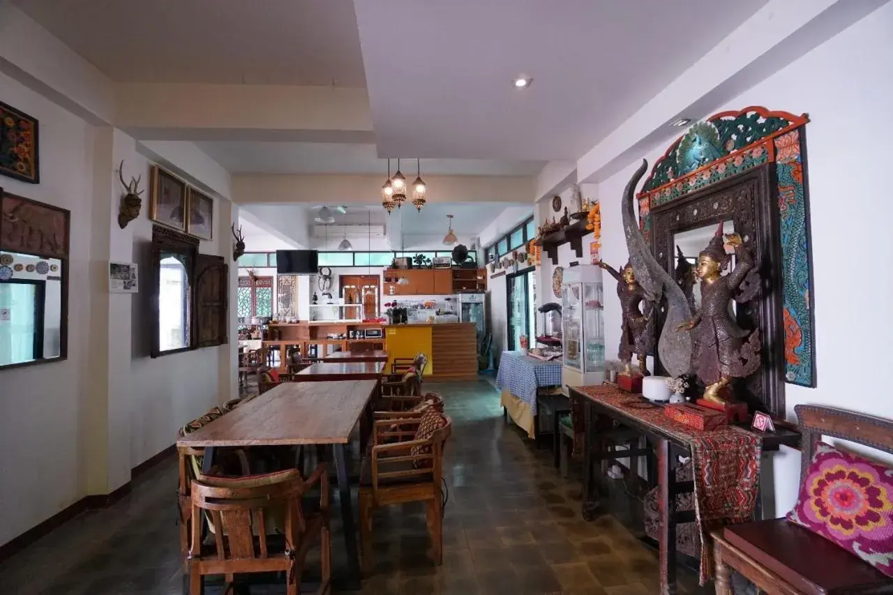 Property building in Baan Huenphen Boutique Hotel Property building in Baan Huenphen Boutique Hotel