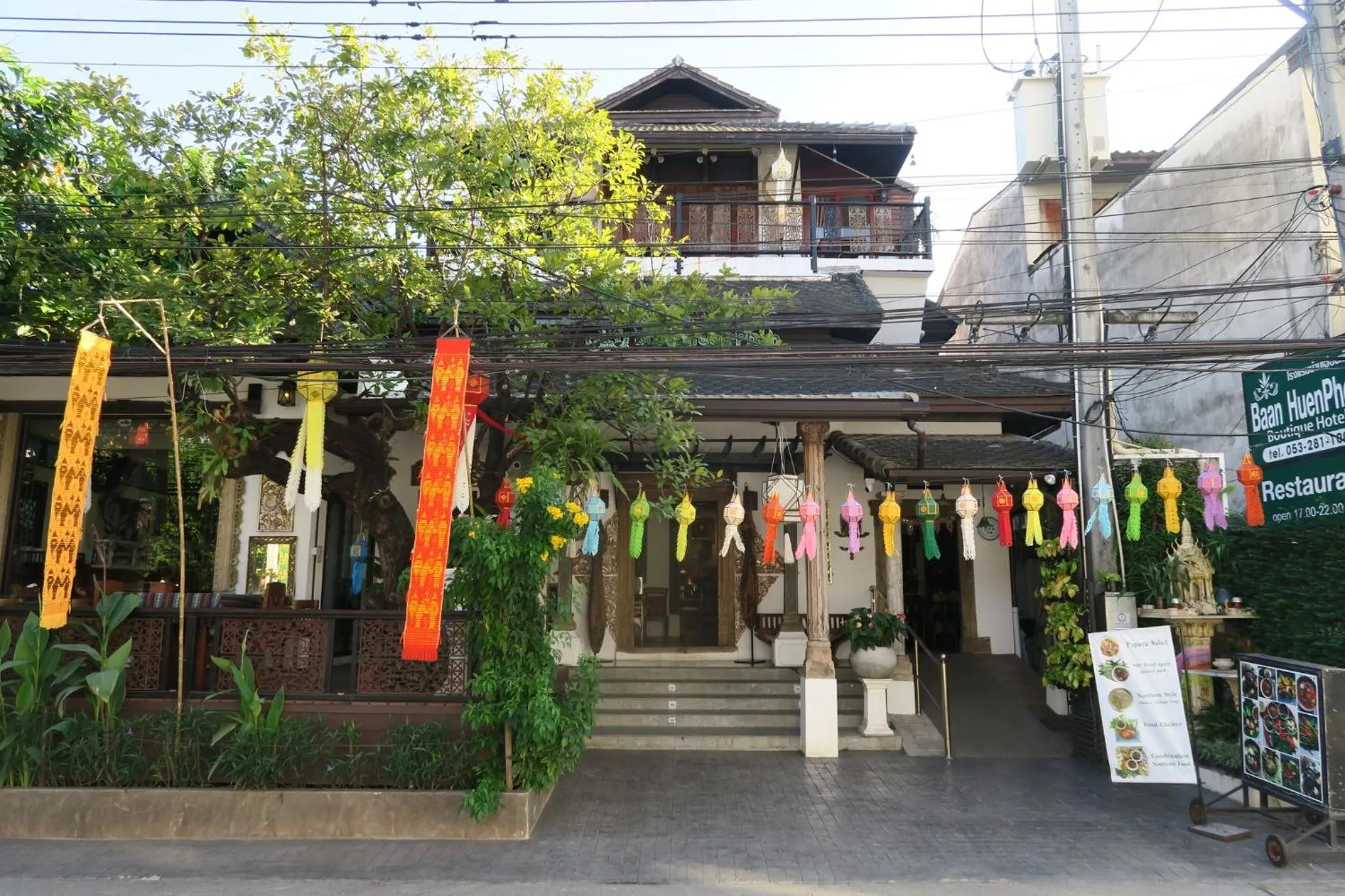 Property building in Baan Huenphen Boutique Hotel