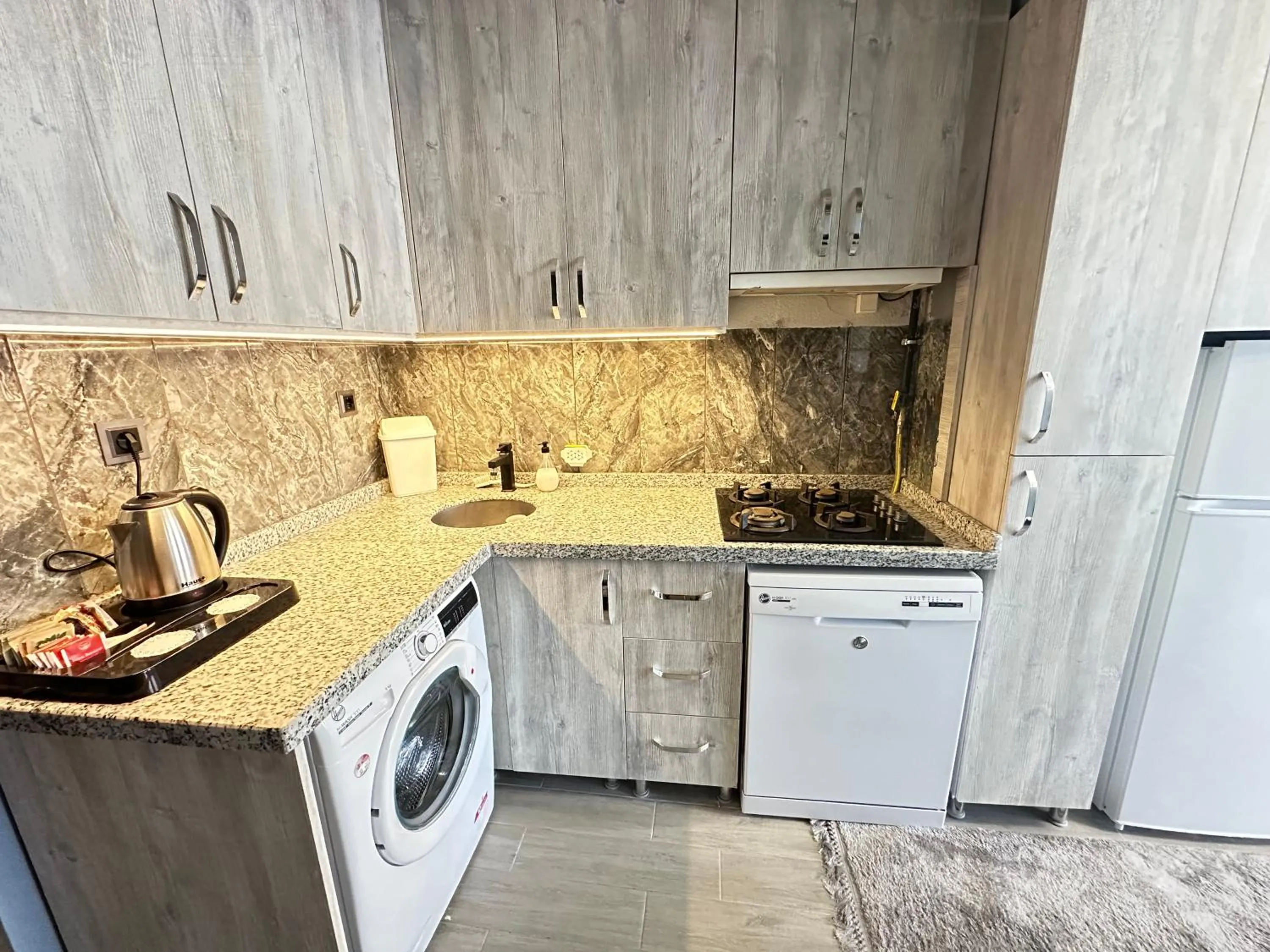 kitchen in Blue Moonrise Hotel