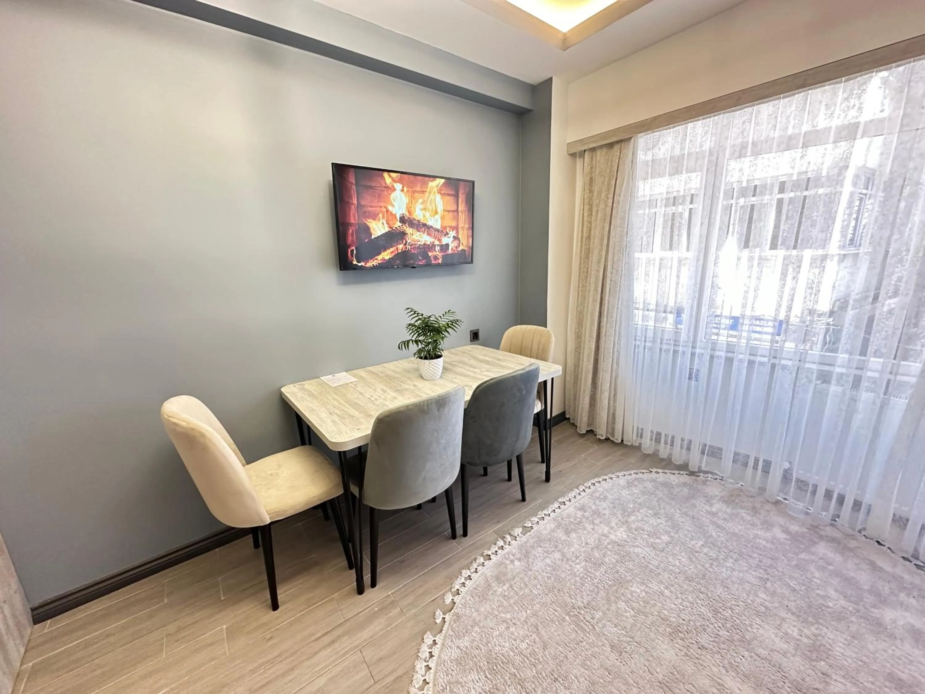 Living room in Blue Moonrise Hotel