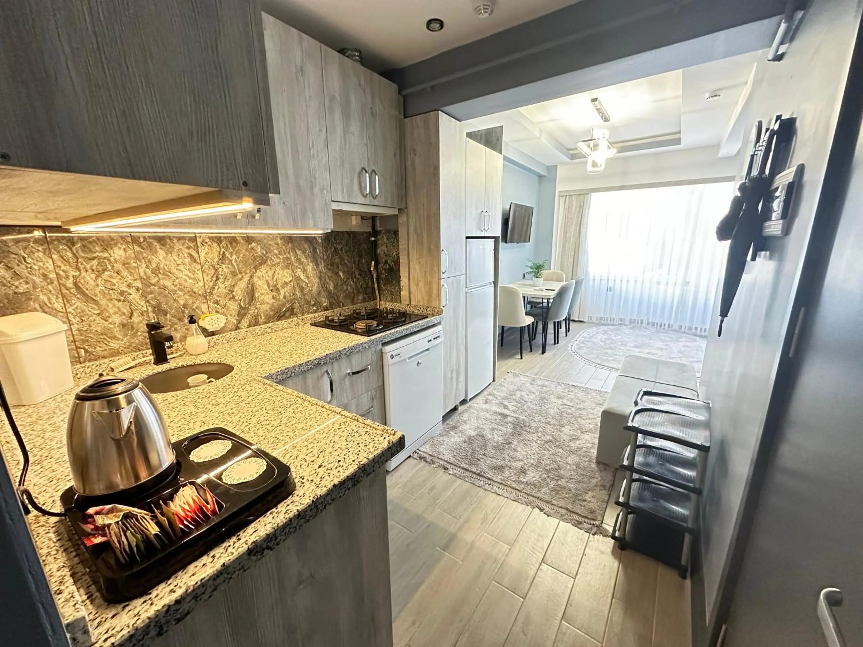 Living room in Blue Moonrise Hotel