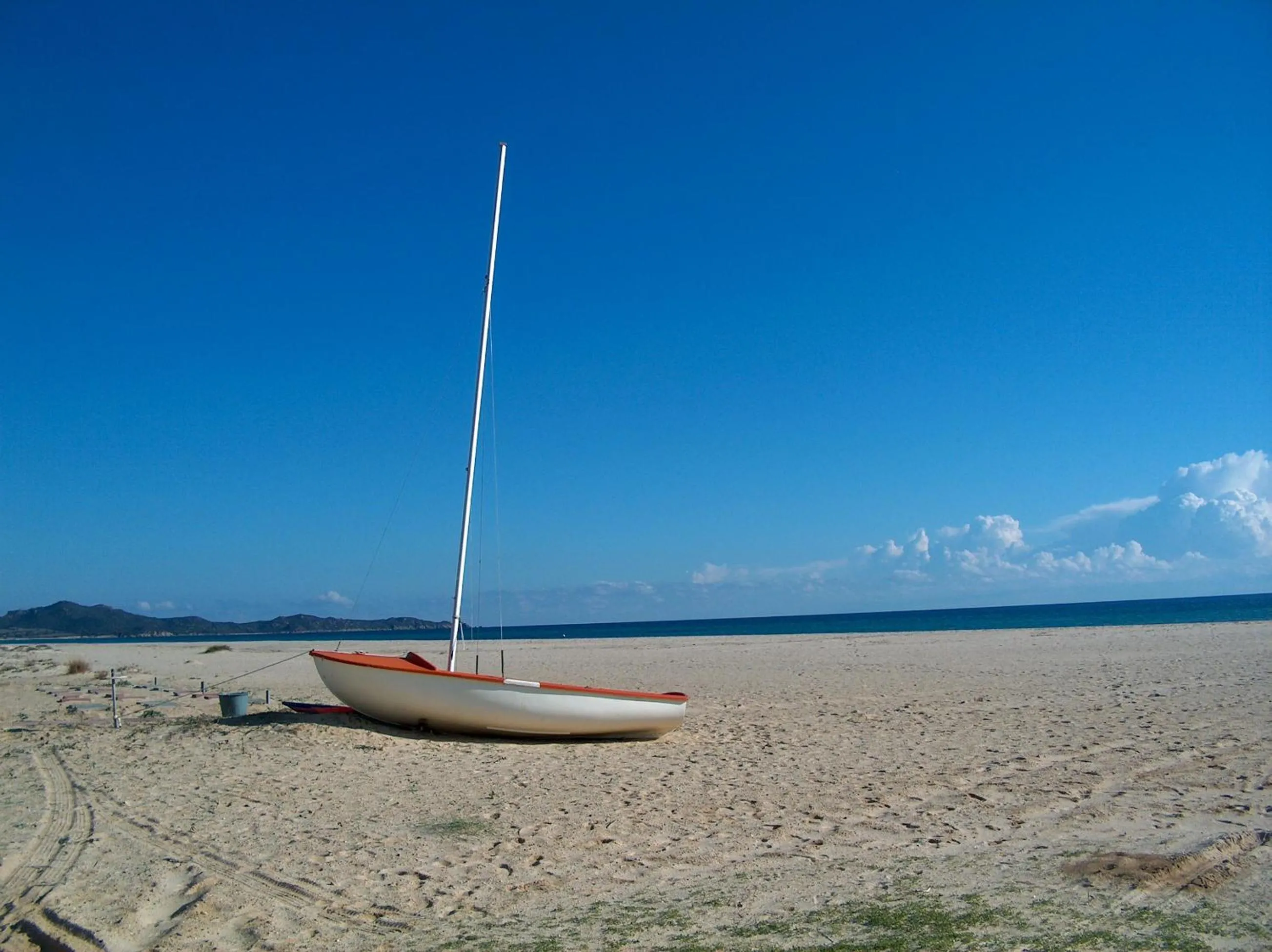 Beach in Villetta Sunrise 18