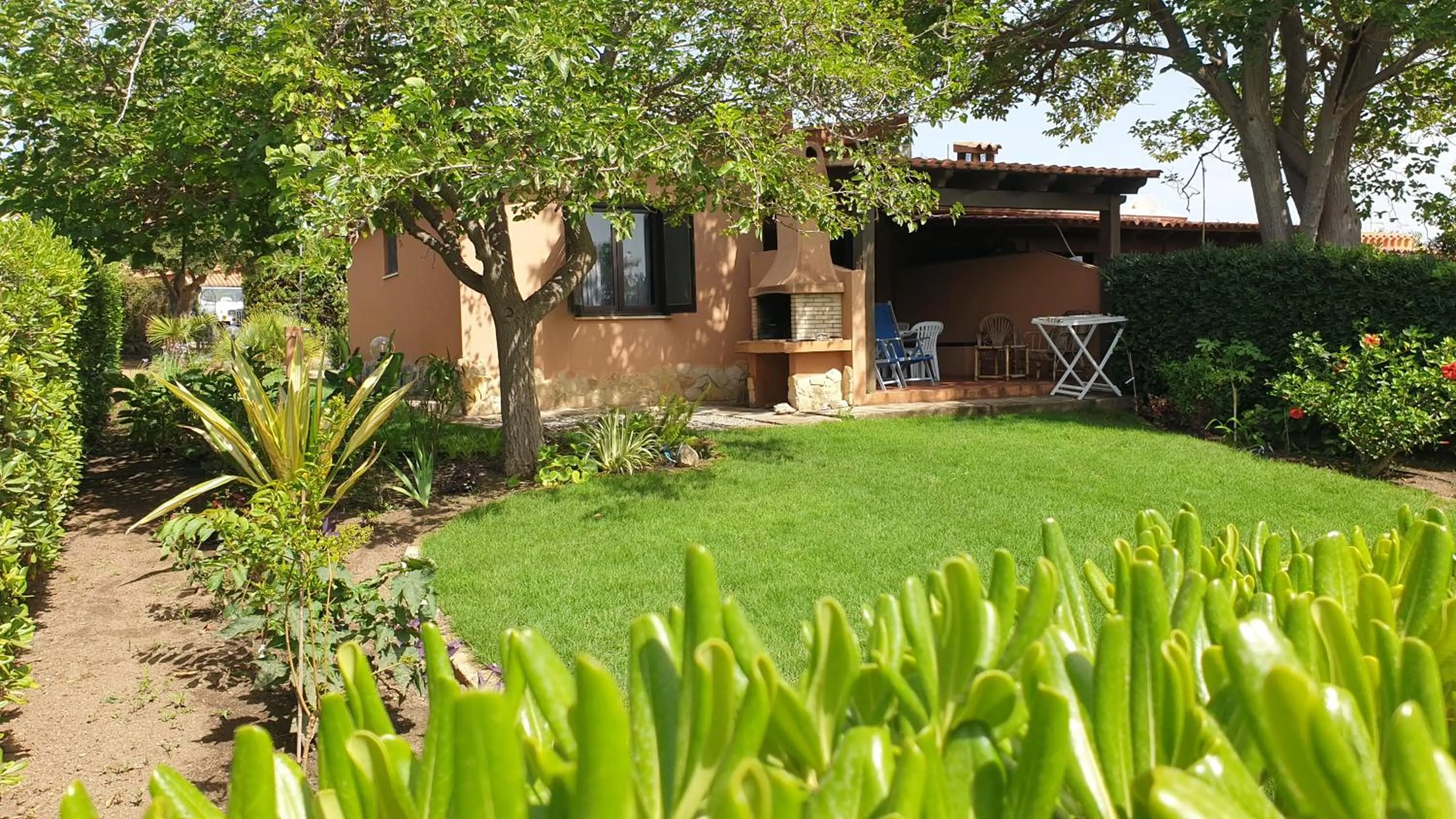 Garden in Villetta Sunrise 18