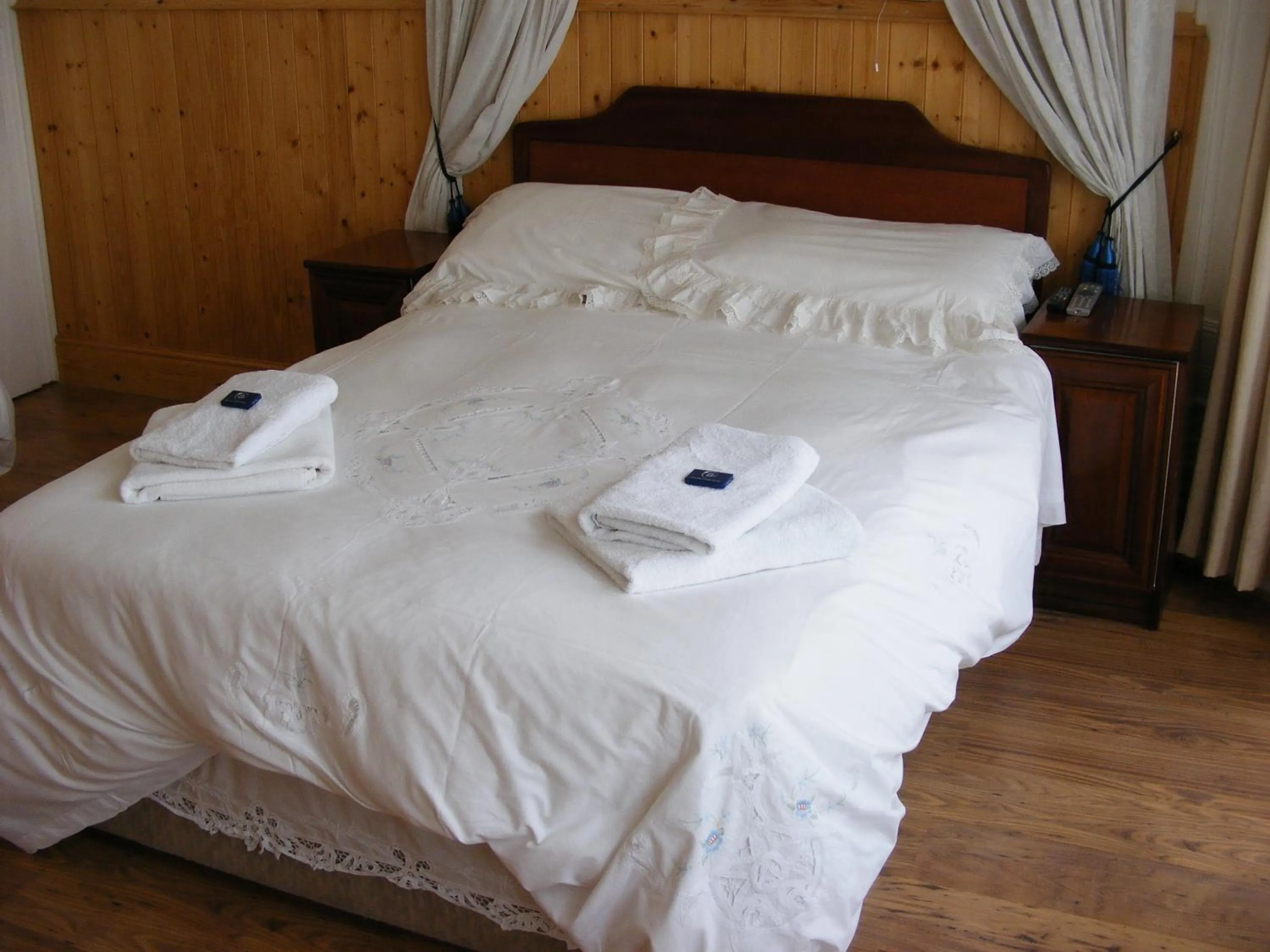 Bed in Trevelyan Hotel