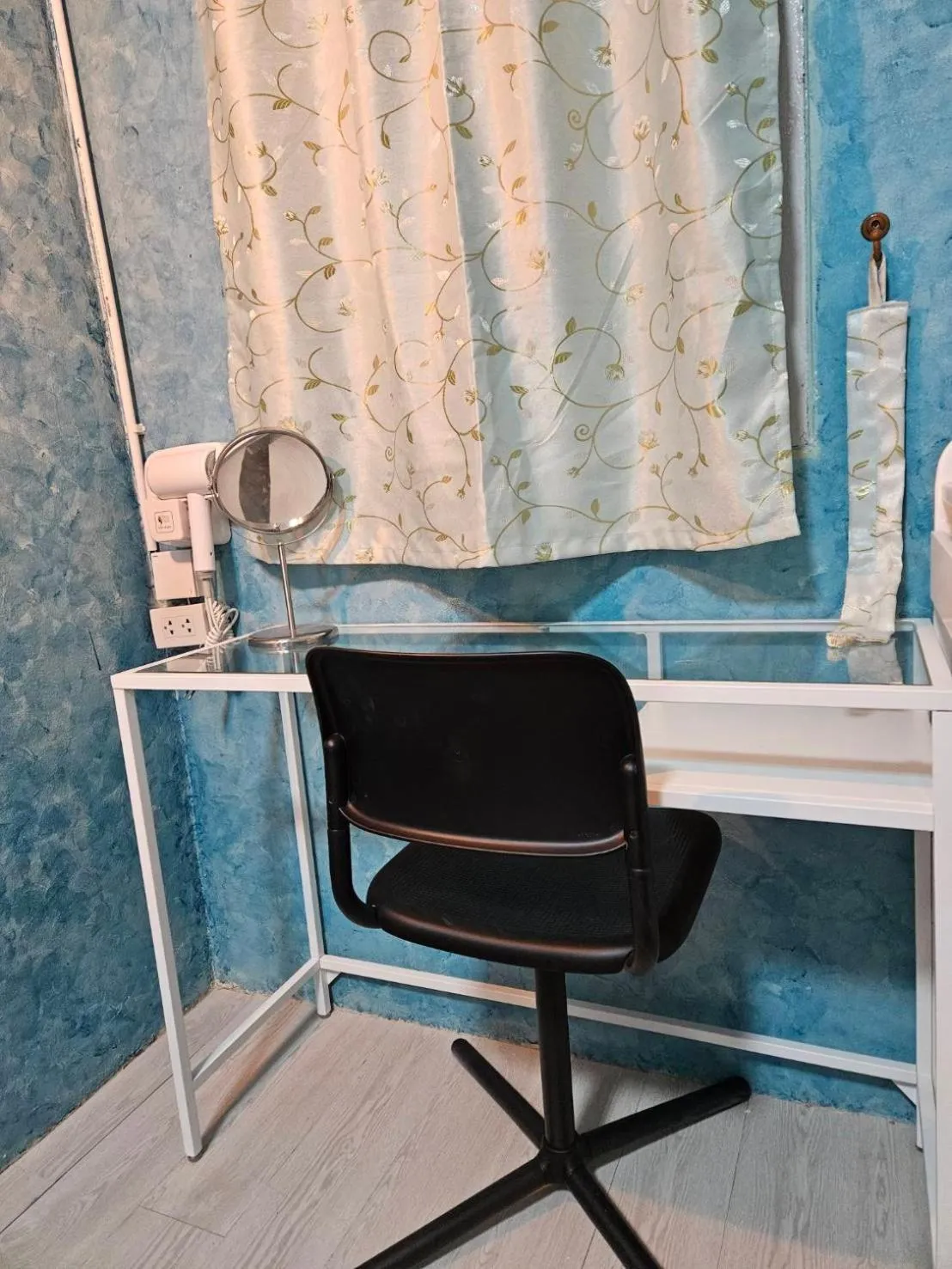 Seating area in Hommie by De-A-Ga