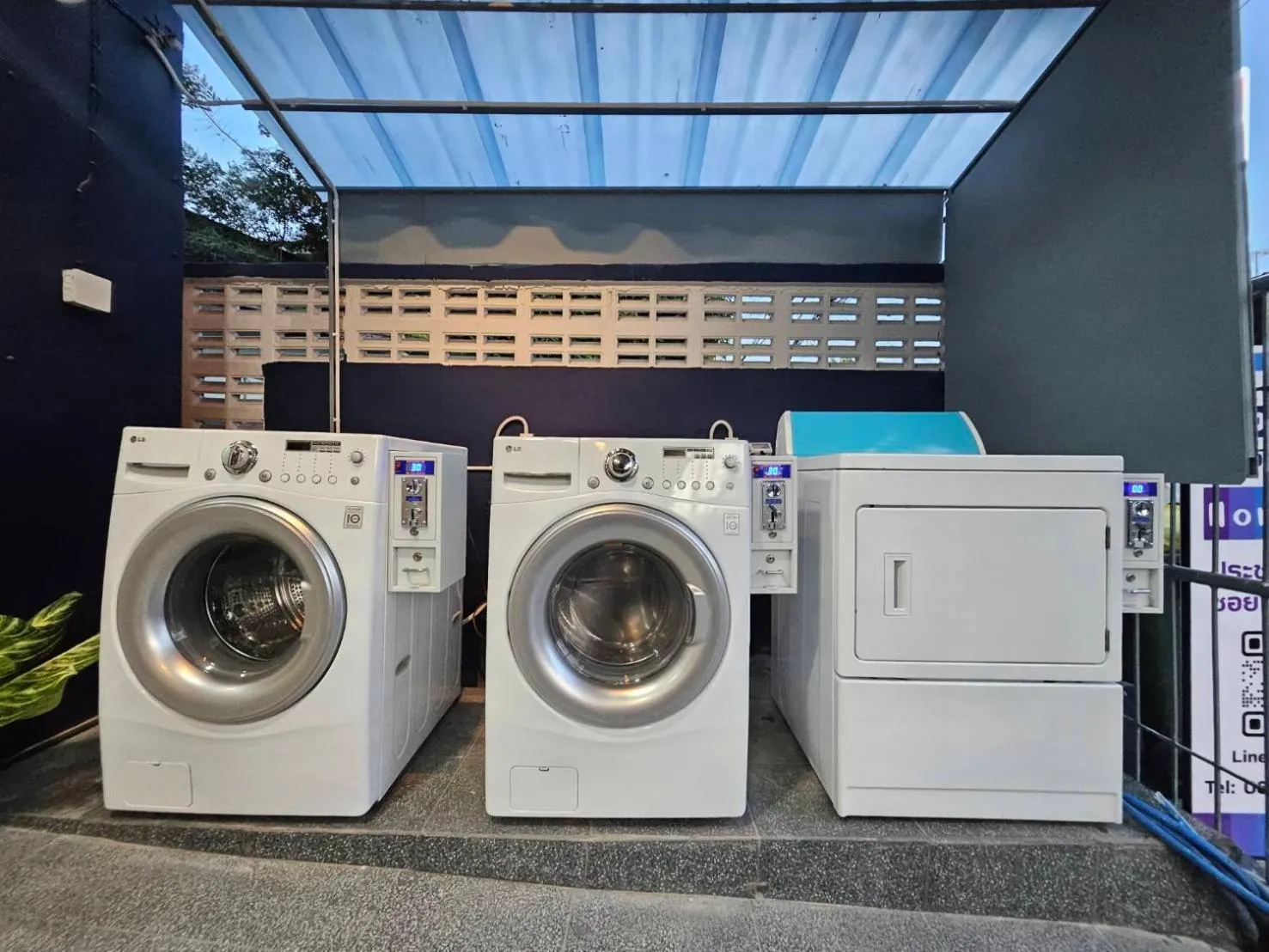 laundry in Hommie by De-A-Ga