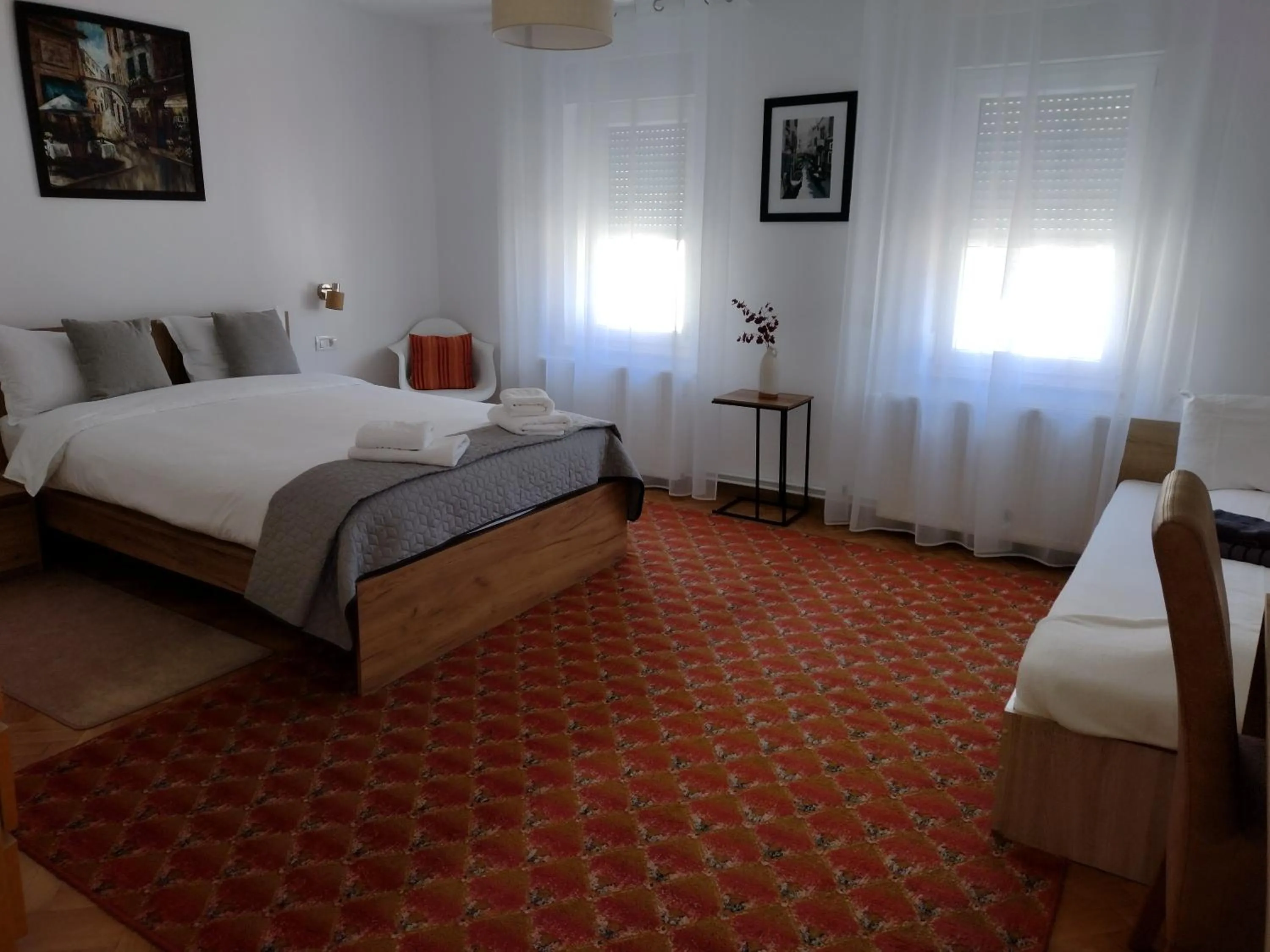 Photo of the whole room, Bed in FRIENDS House - Central Station - Self Check-in