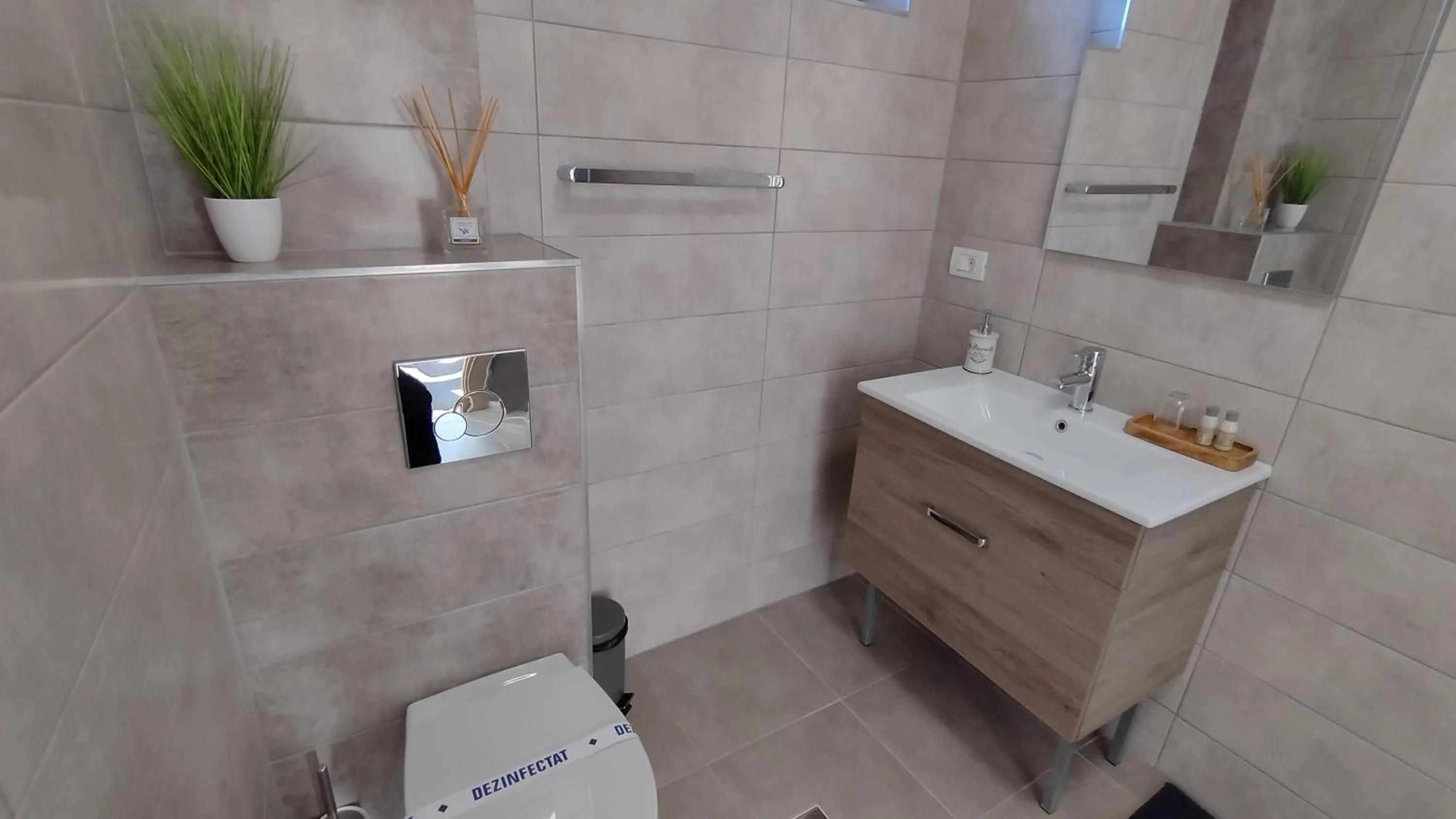 Bathroom in FRIENDS House - Central Station - Self Check-in