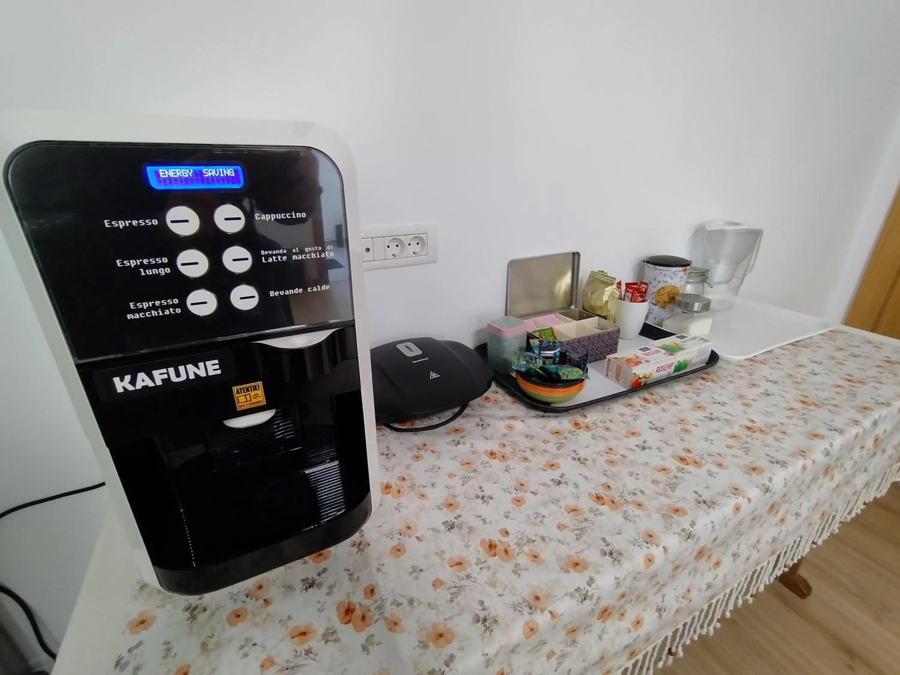 Kitchen or kitchenette in FRIENDS House - Central Station - Self Check-in