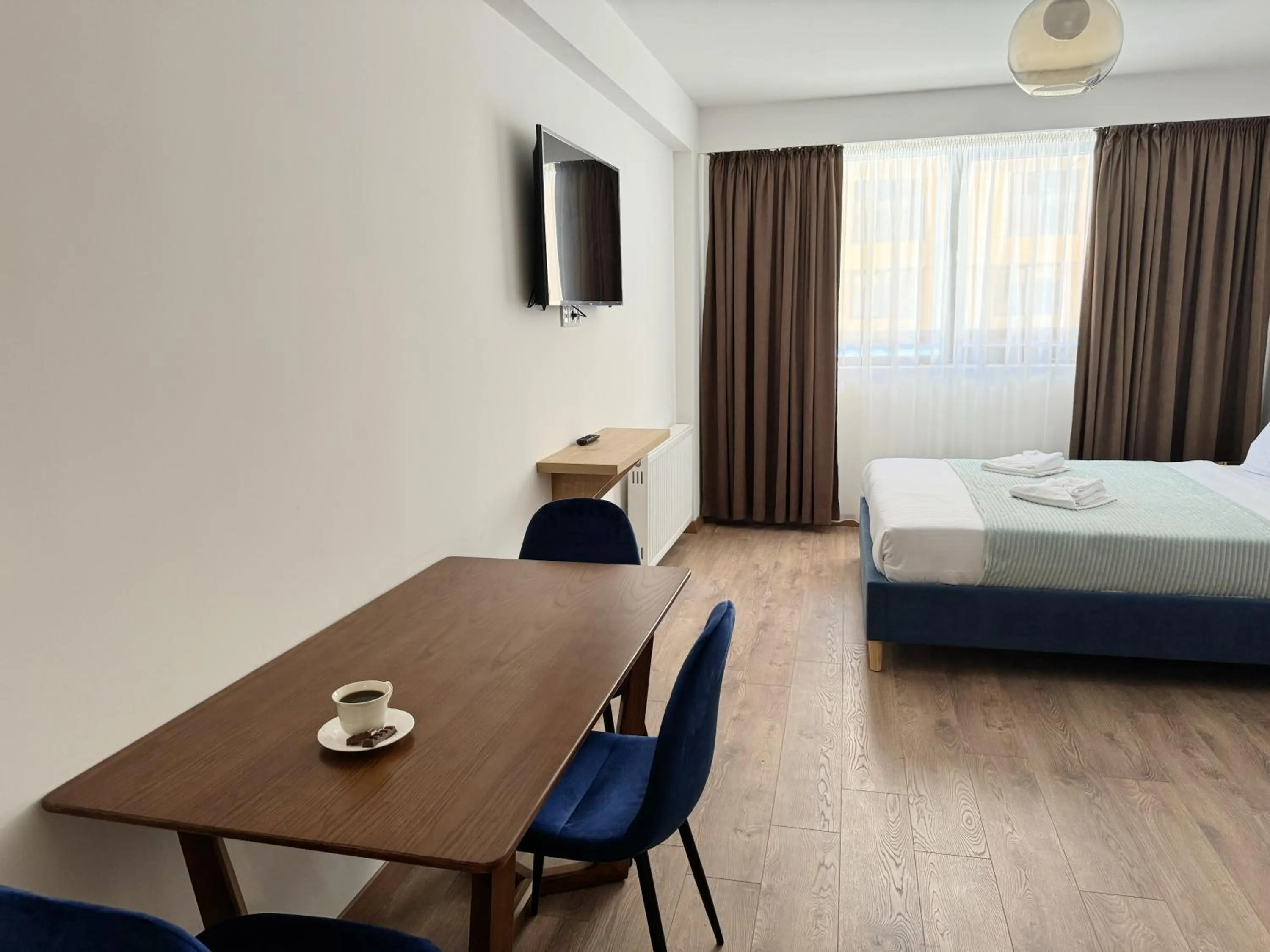 TV and multimedia, Bed in Gudauri Ski Resort - Four Seasons Apartments