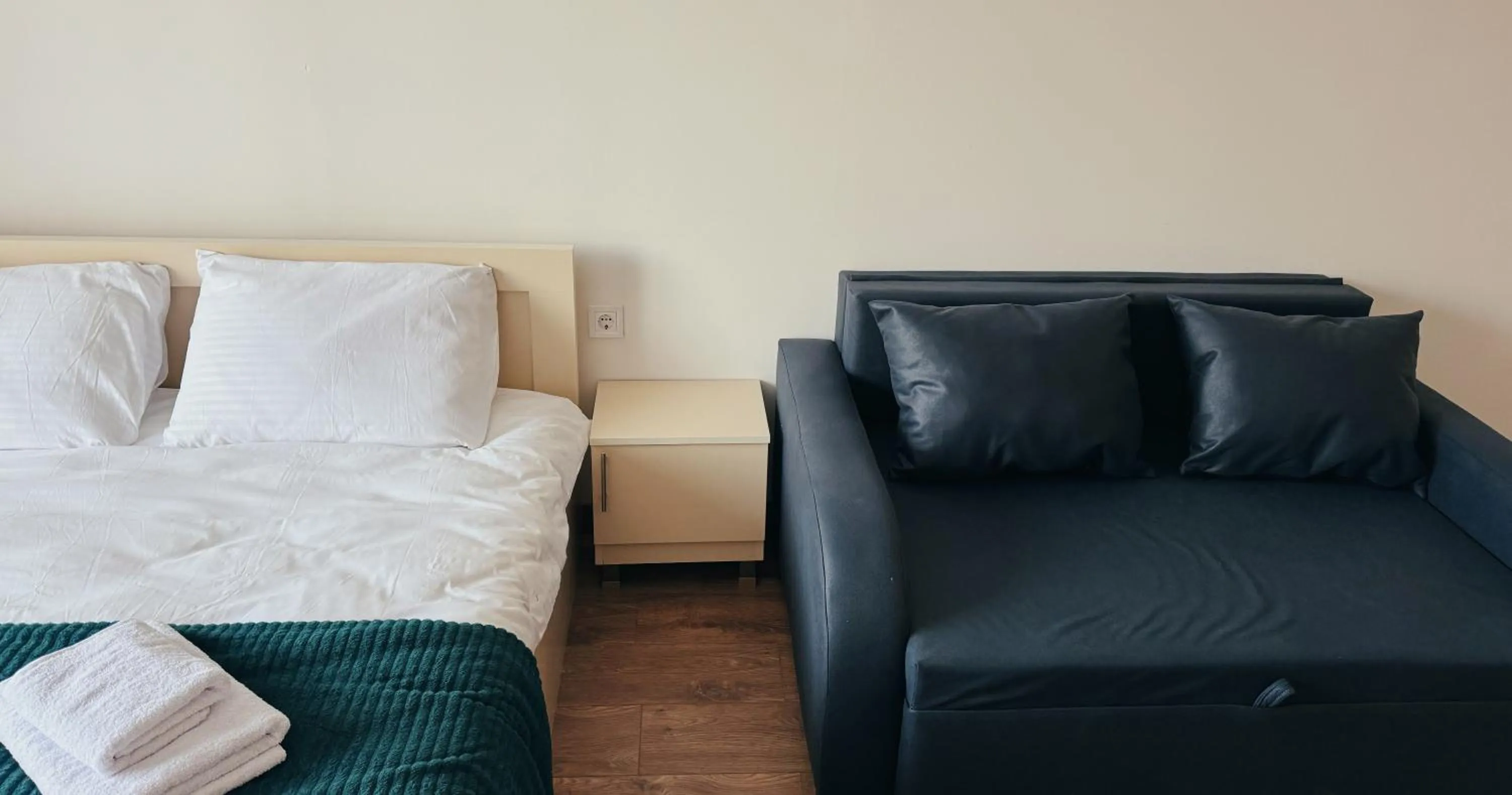 Bed in Gudauri Ski Resort - Four Seasons Apartments