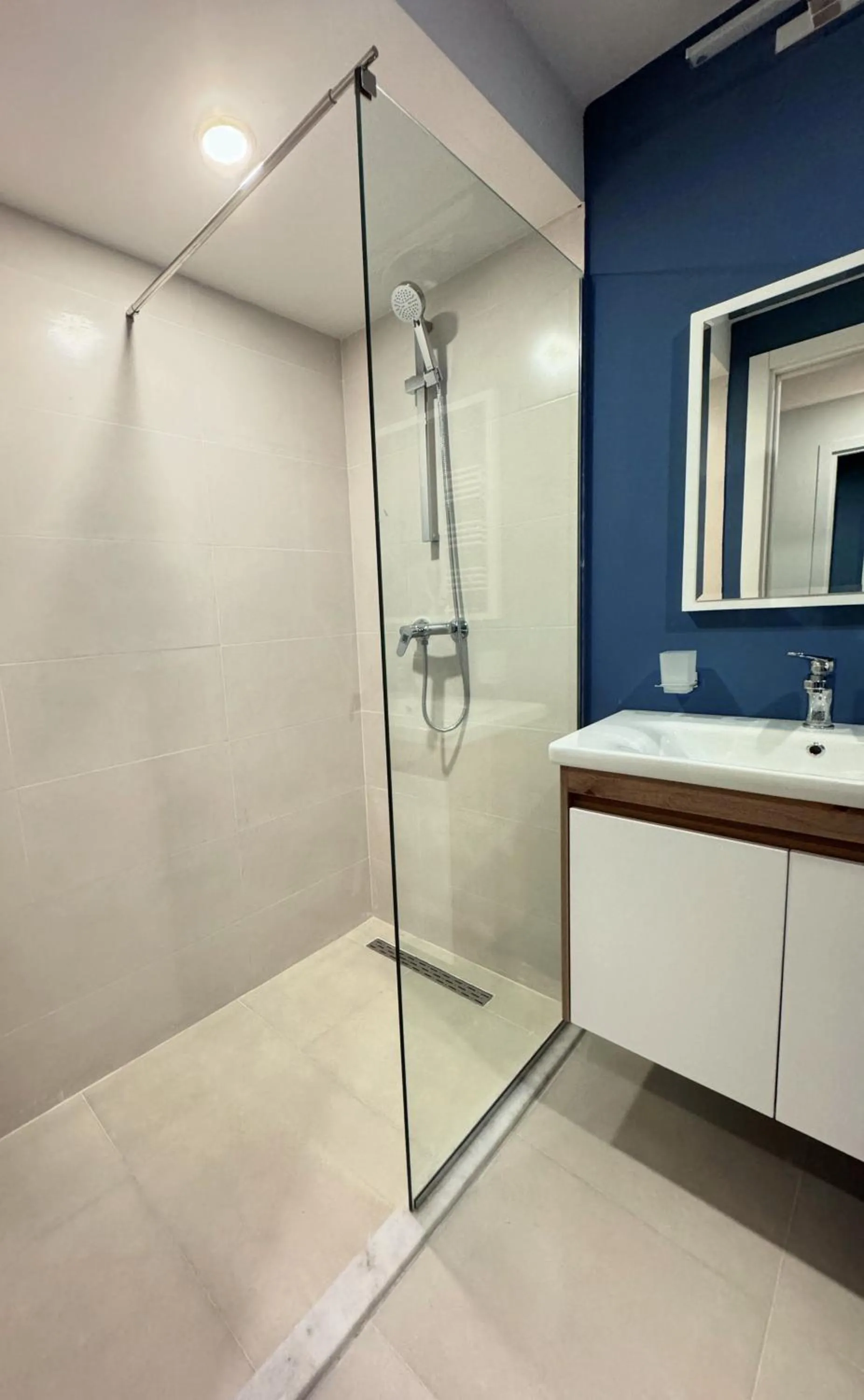 Shower in Gudauri Ski Resort - Four Seasons Apartments