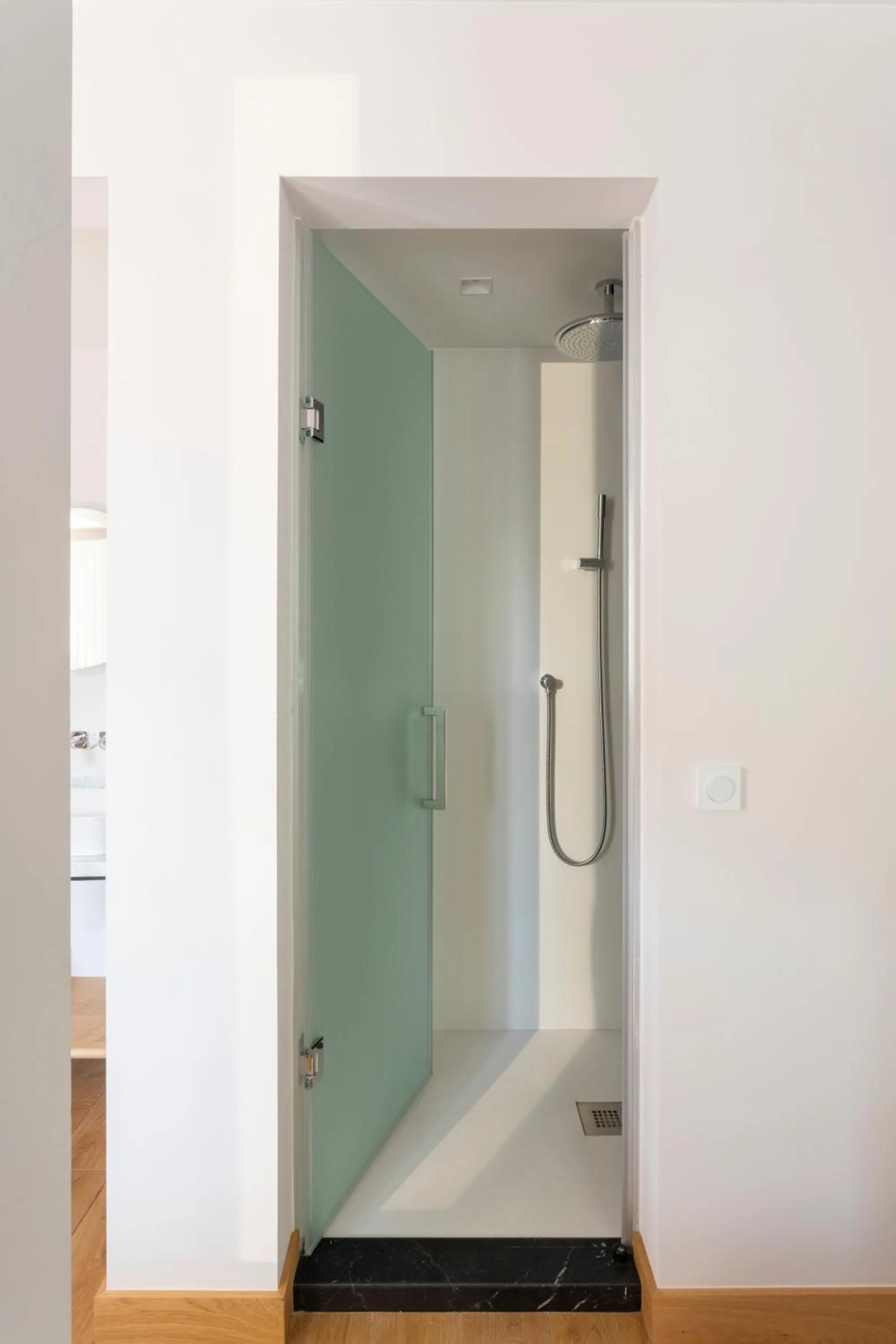 Shower in Auberge La Coste