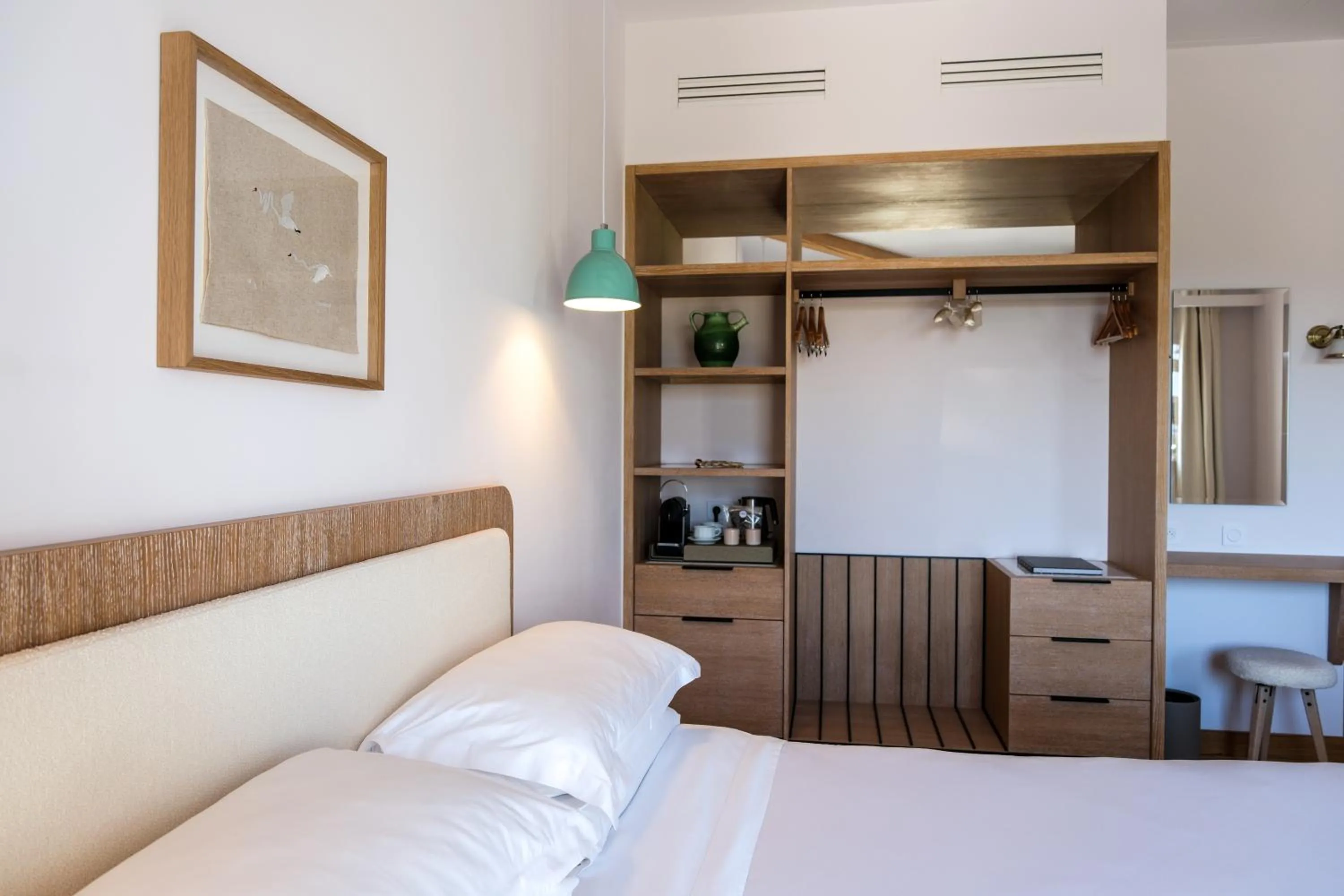 Bedroom, Bed in Auberge La Coste
