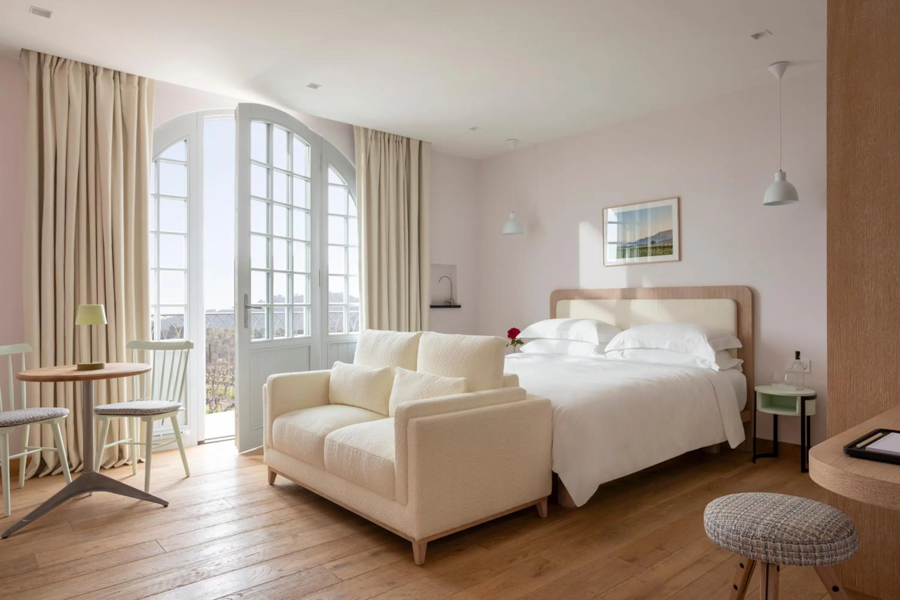 Bedroom, Bed in Auberge La Coste