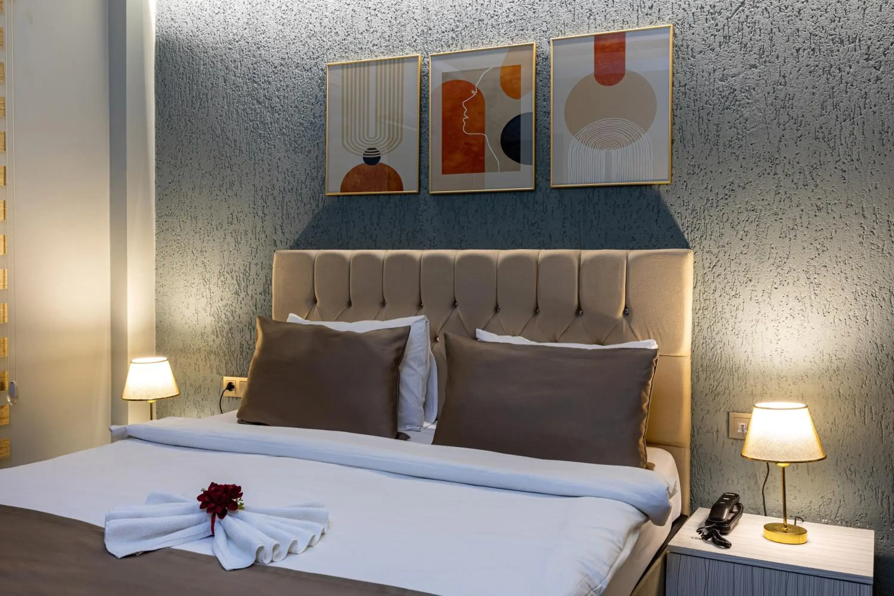 Bed in LINNGA HOTEL & SUITE Bed in LINNGA HOTEL & SUITE