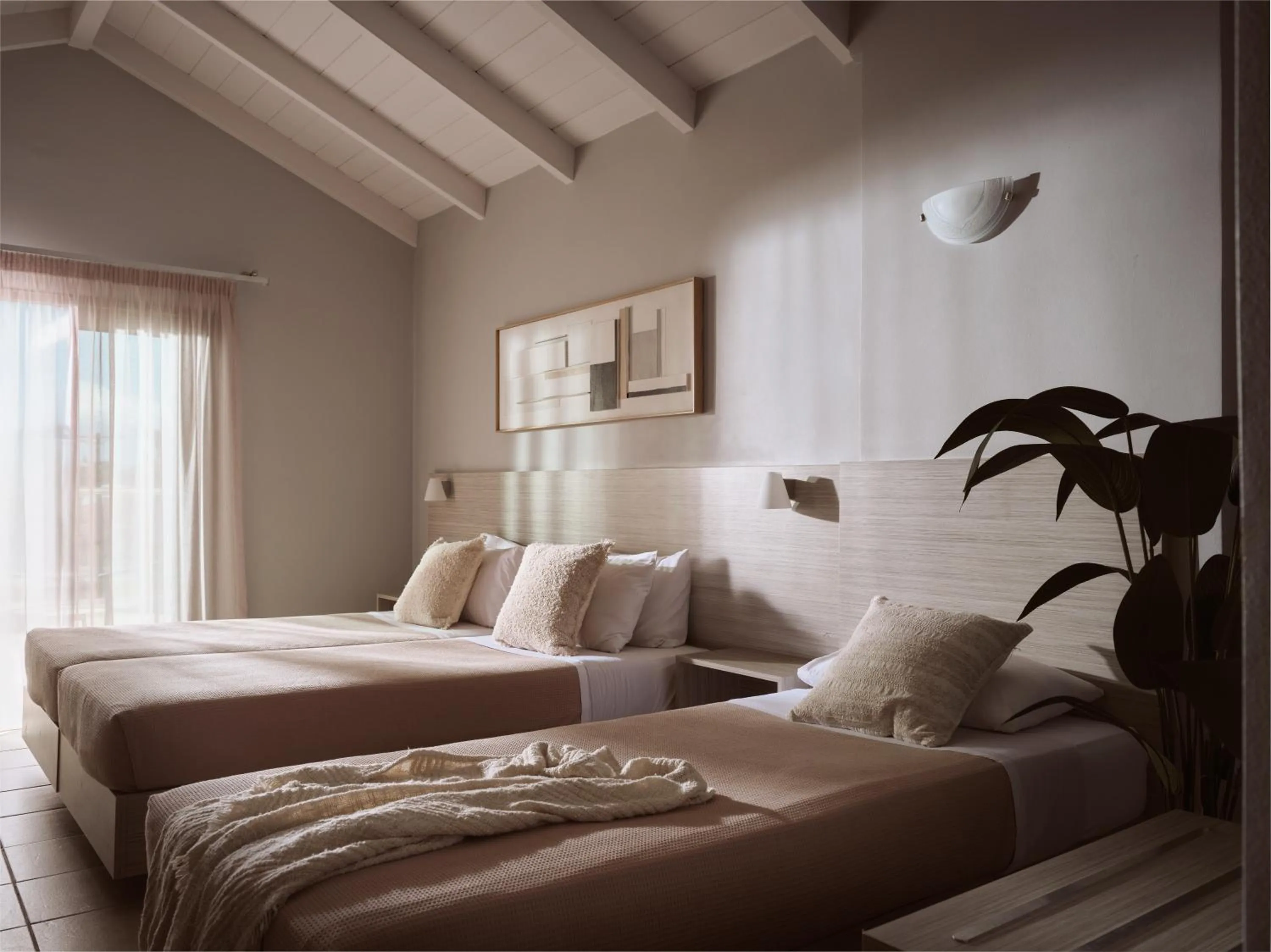 Bedroom, Bed in Zante Atlantis Hotel