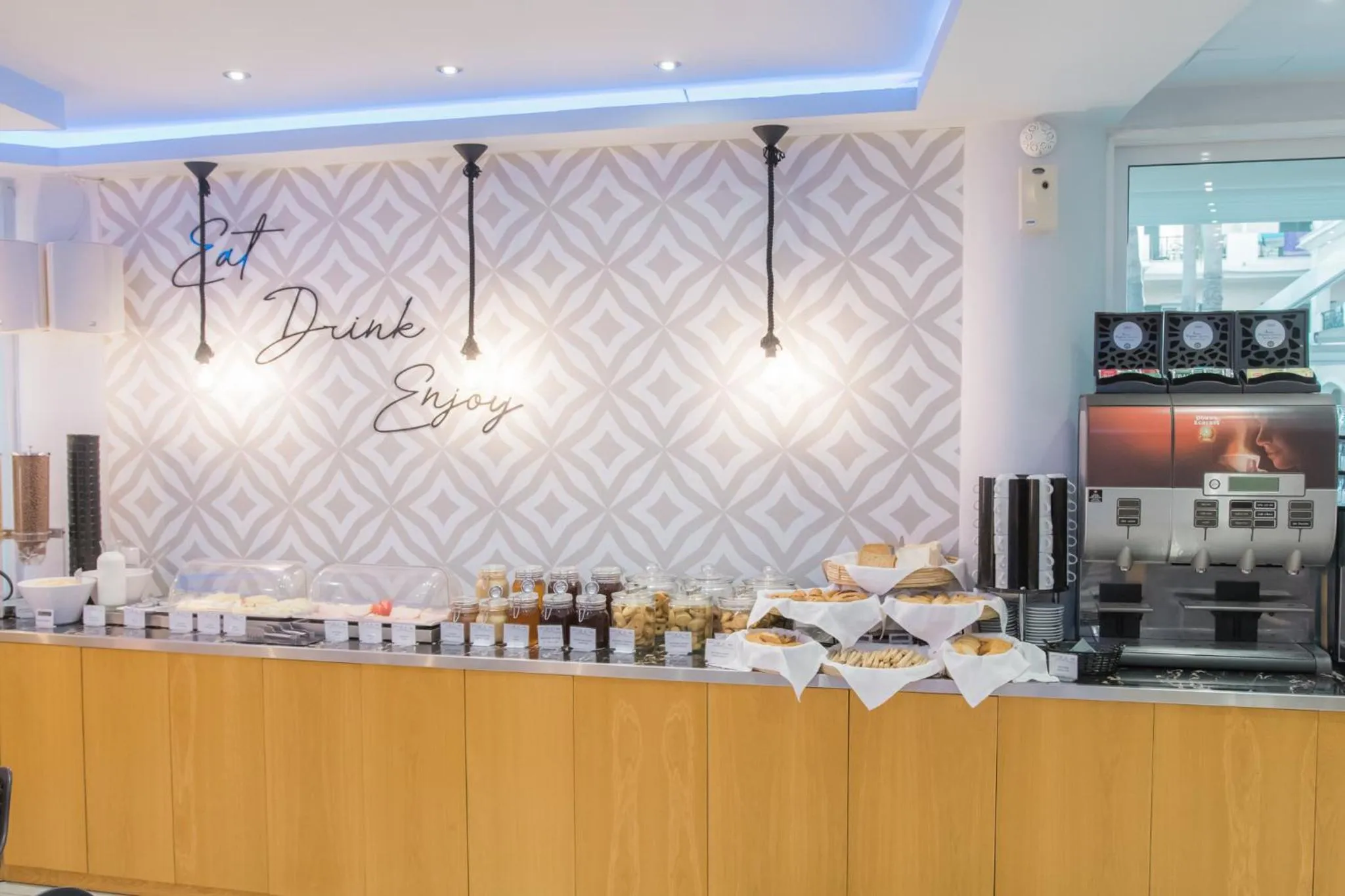 Restaurant/places to eat in Zante Atlantis Hotel