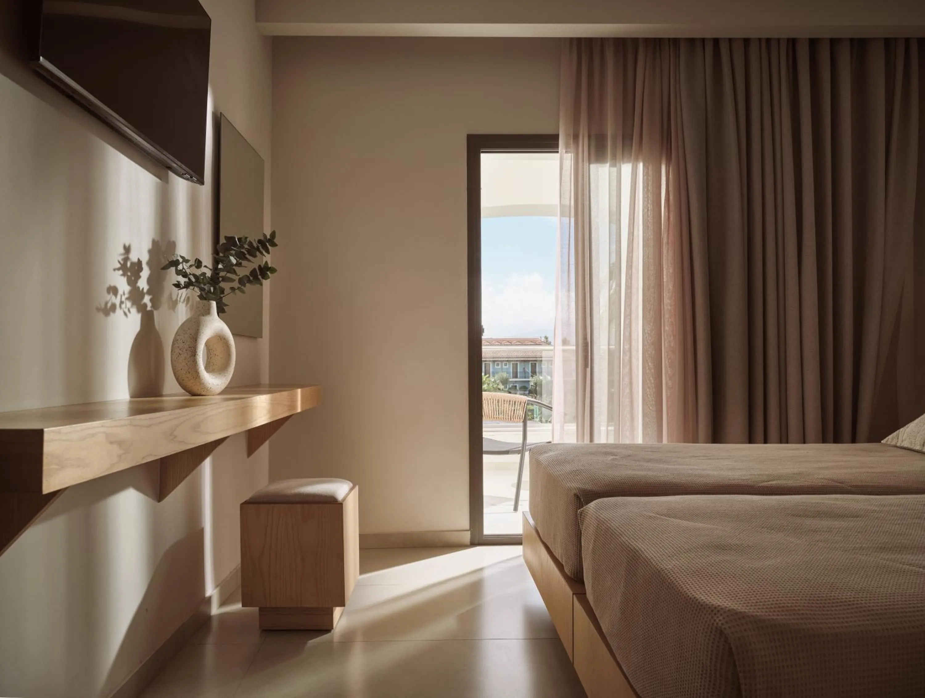 Bedroom, Bed in Zante Atlantis Hotel