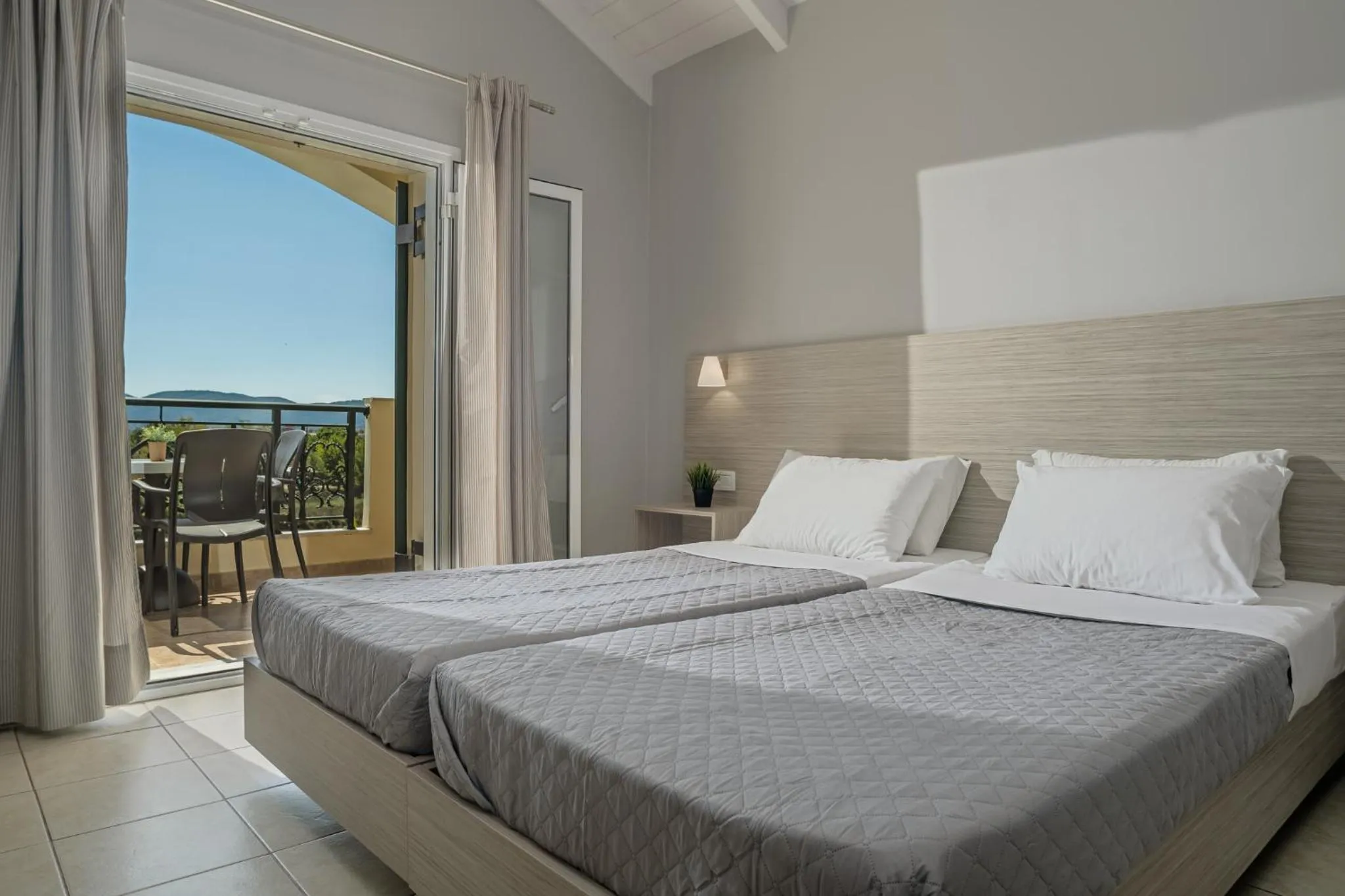 Photo of the whole room, Bed in Zante Atlantis Hotel