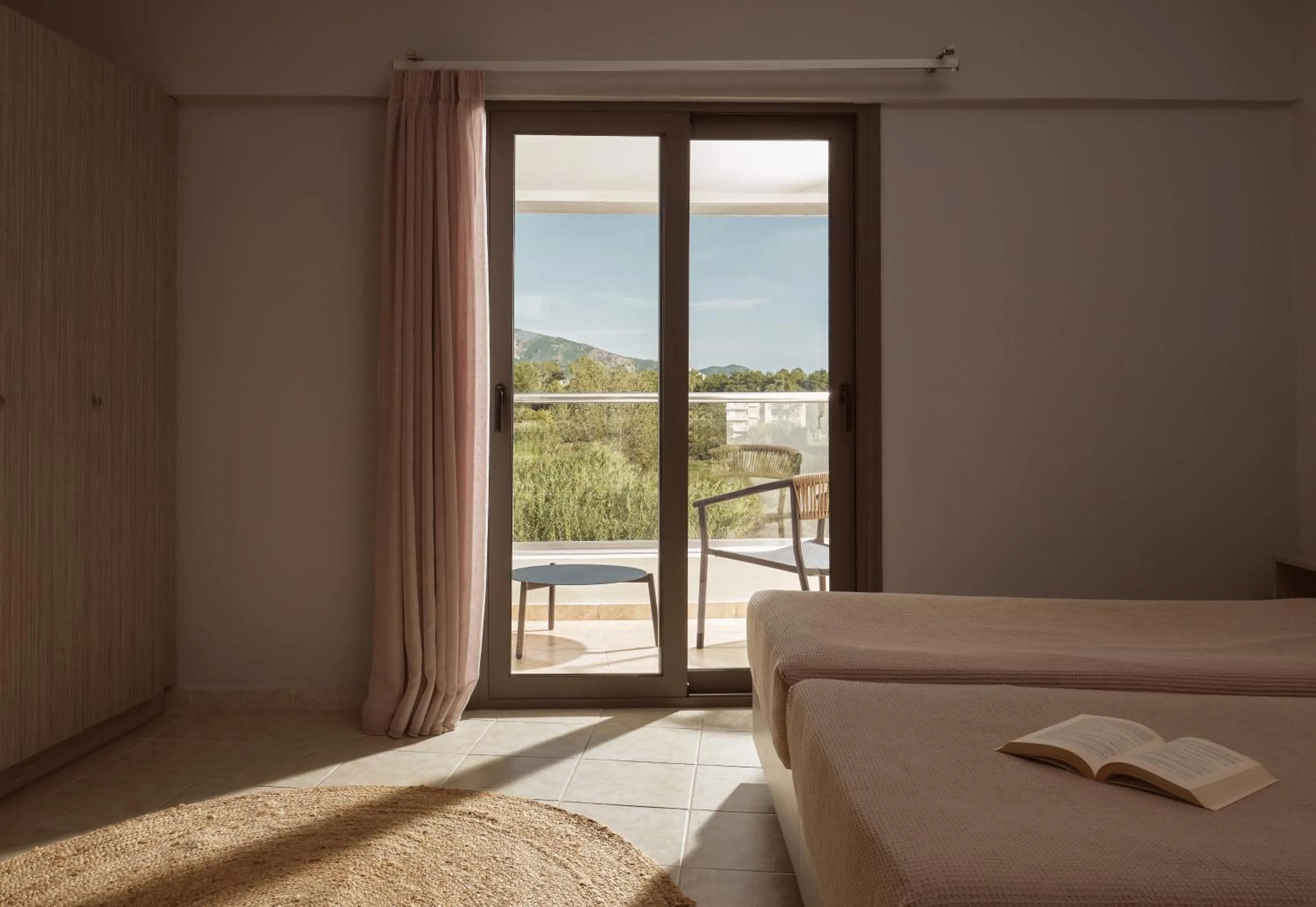 Bedroom, Bed in Zante Atlantis Hotel