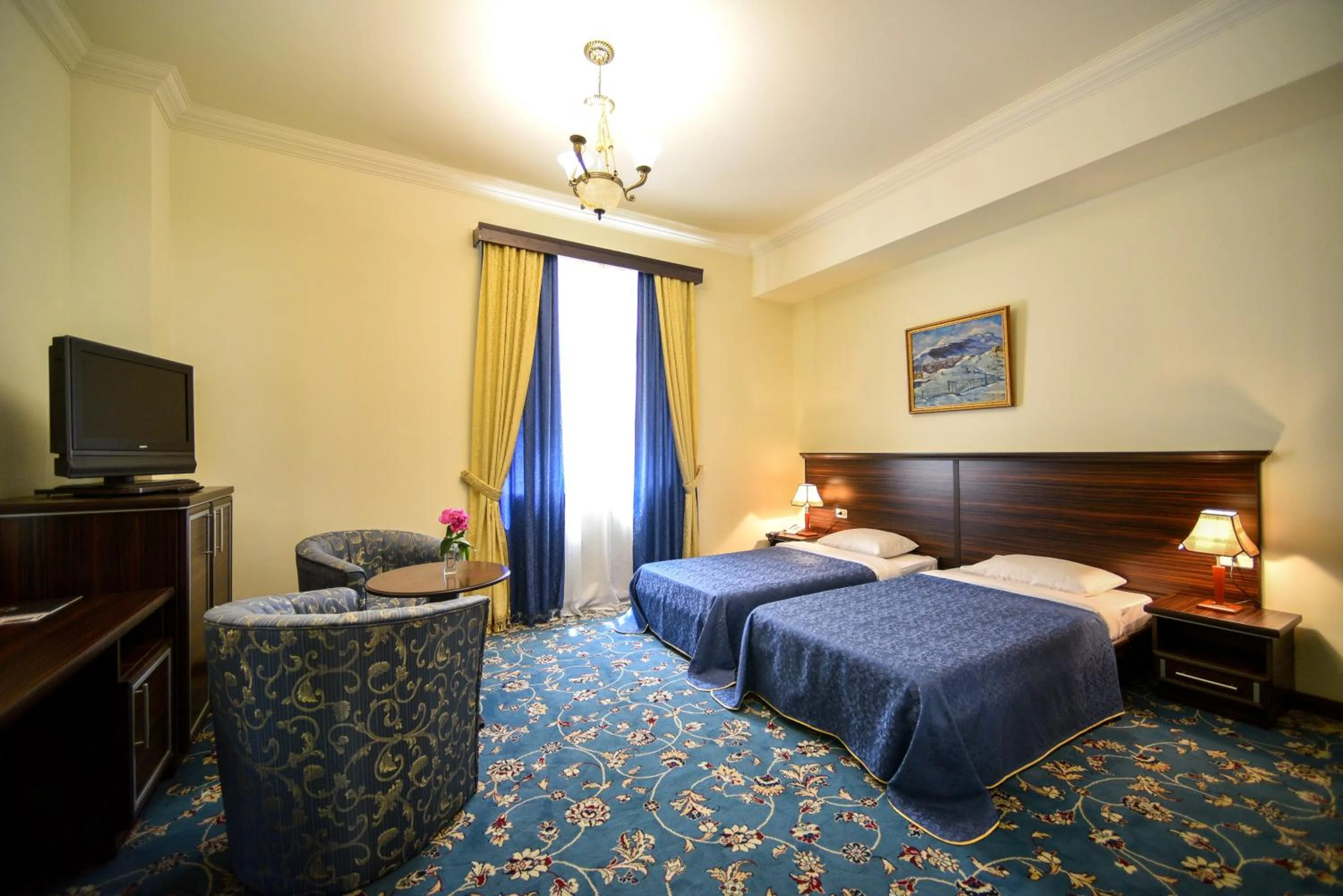 Bed in METROPOL HOTEL Yerevan