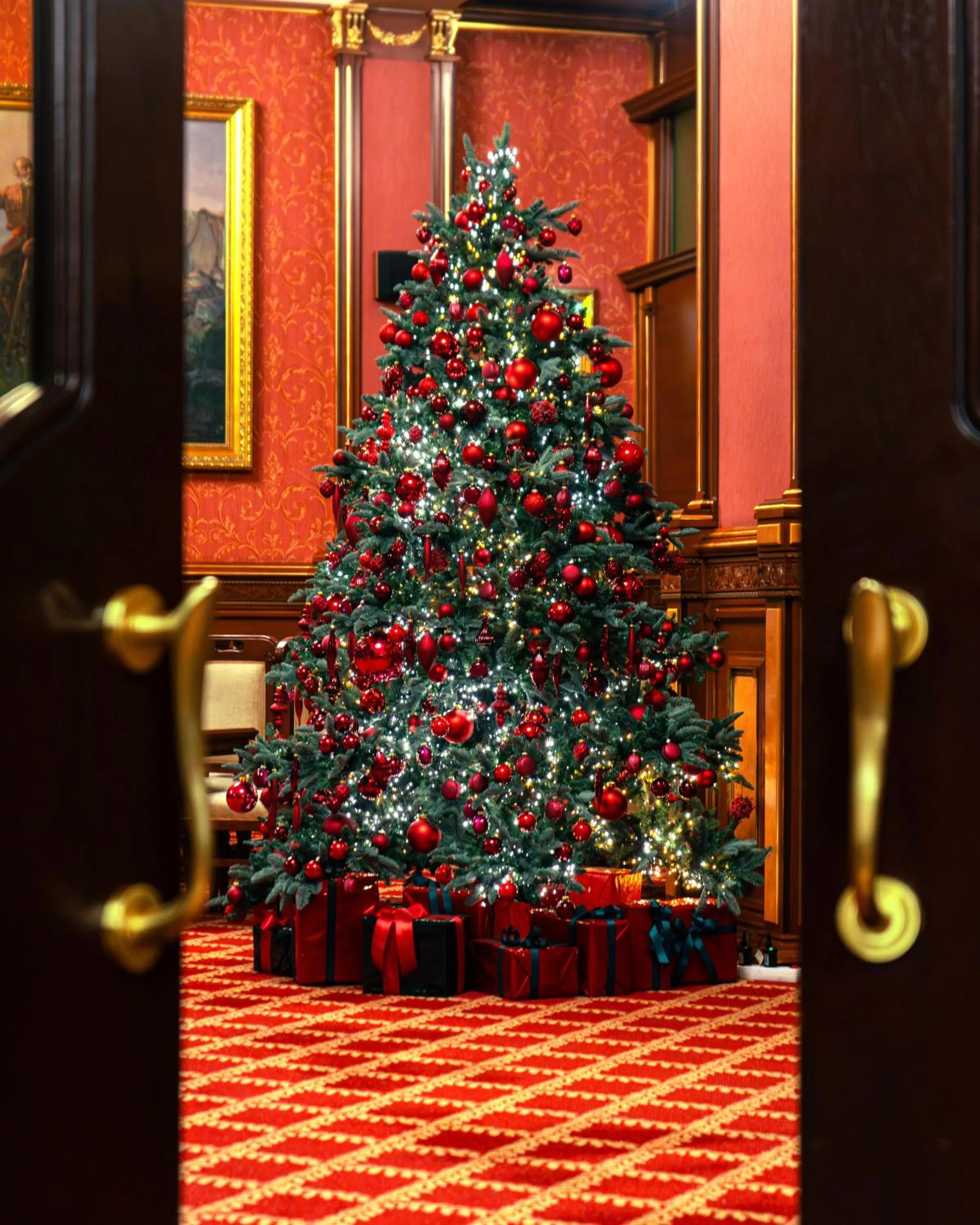 Lobby or reception in METROPOL HOTEL Yerevan