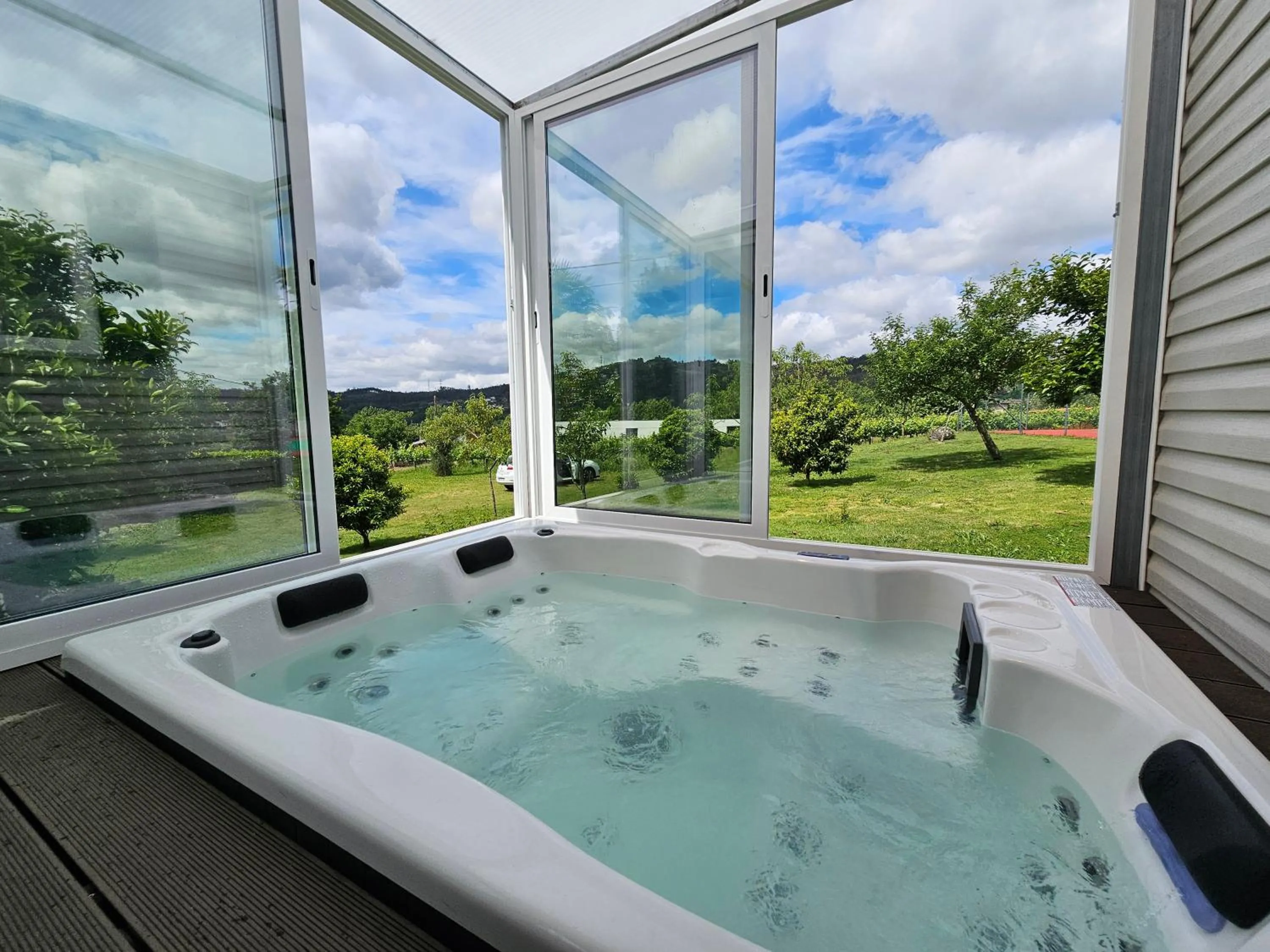 Hot Tub in Quinta Lama de Cima