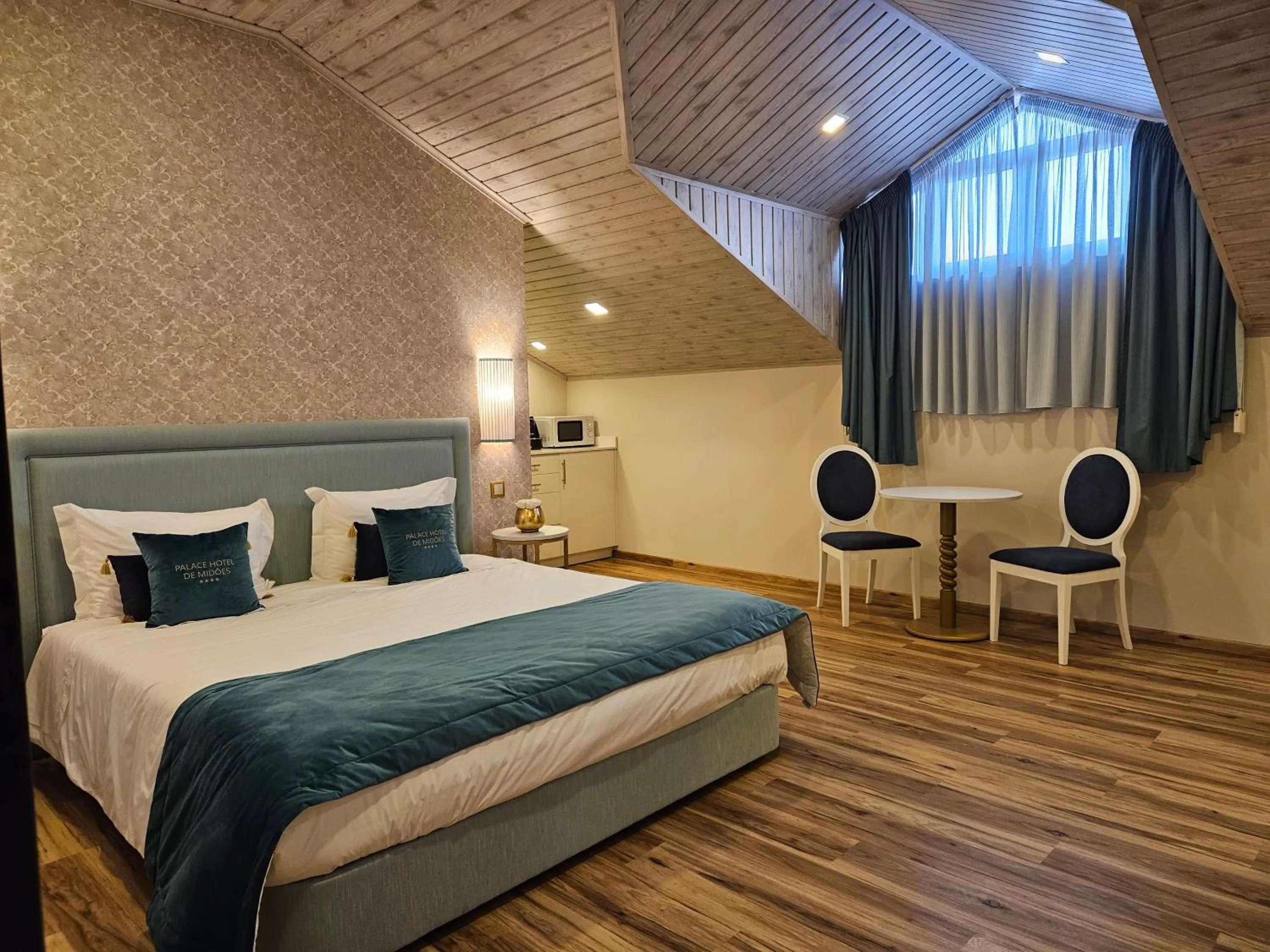 Bedroom, Bed in Palace Hotel de Midões