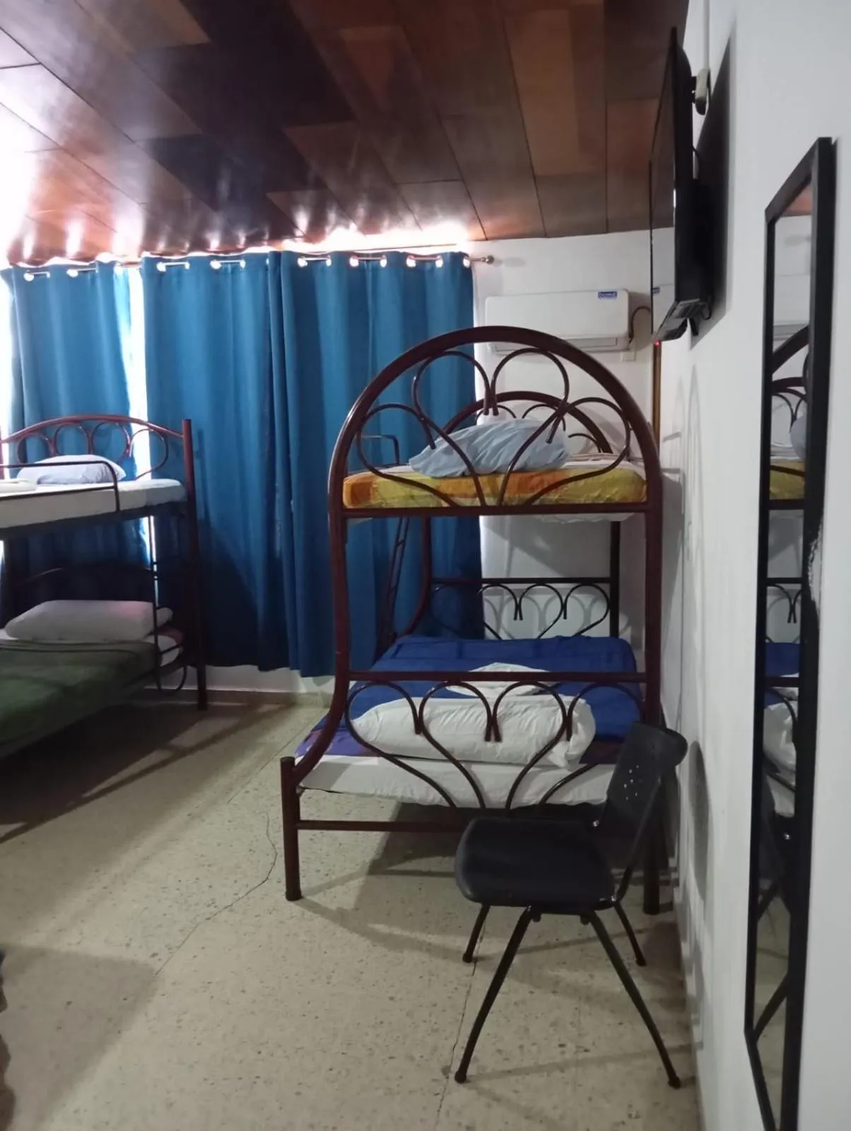 Bed in Volcano Hostal y Restaurante