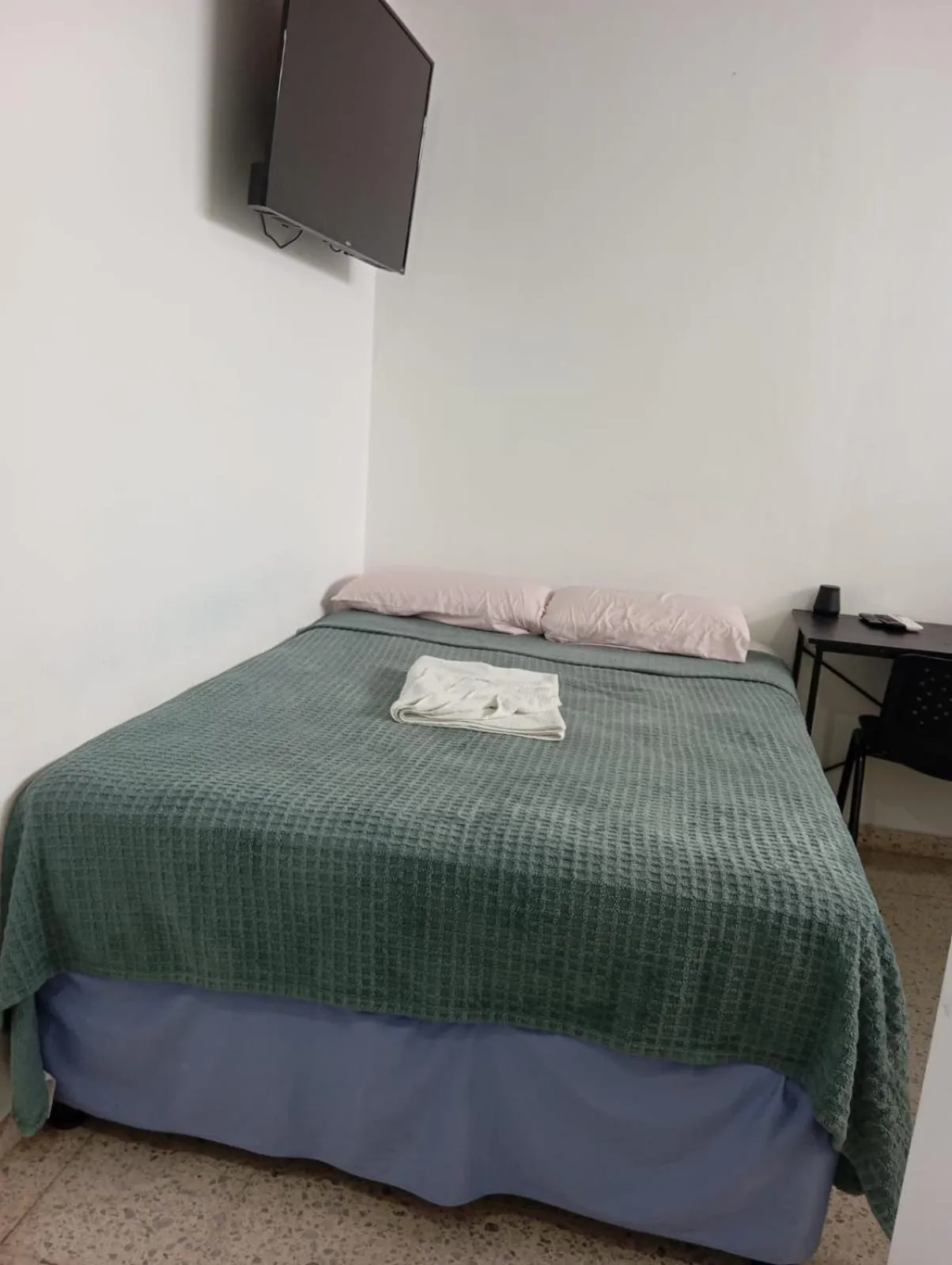 Bed in Volcano Hostal y Restaurante