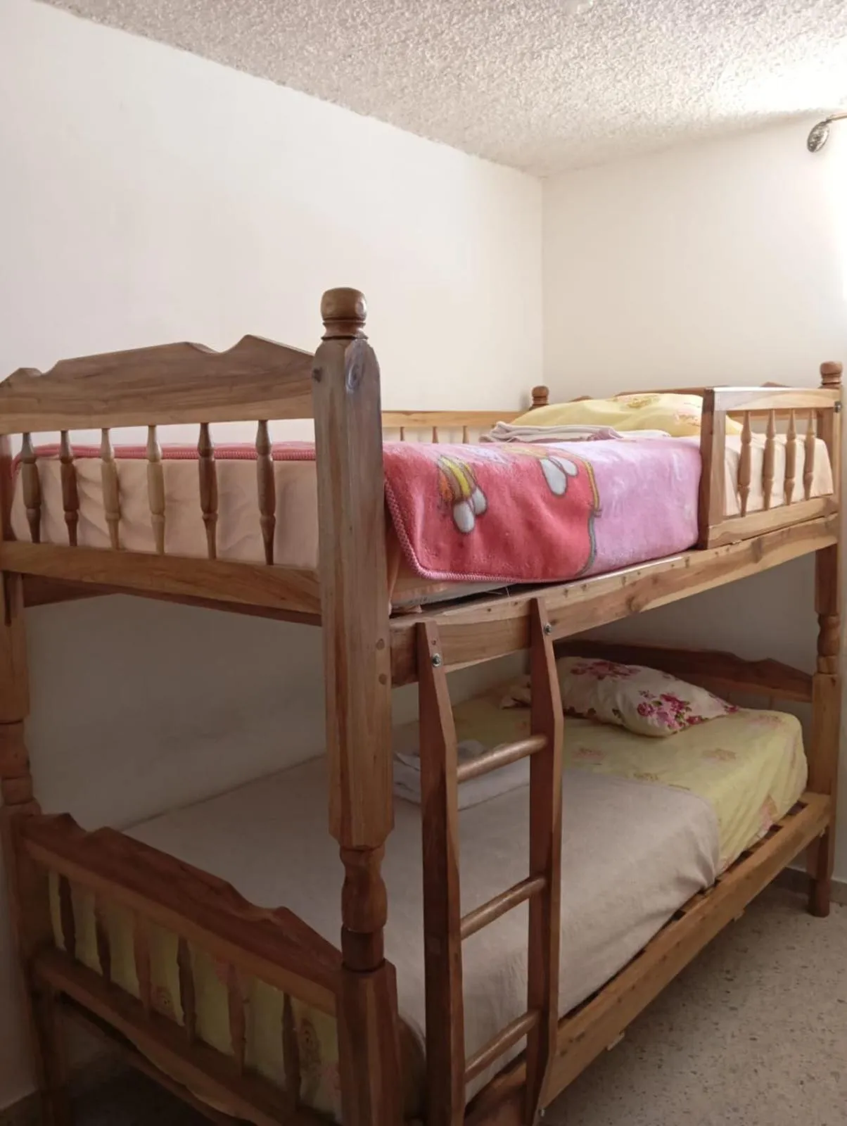 Bed in Volcano Hostal y Restaurante