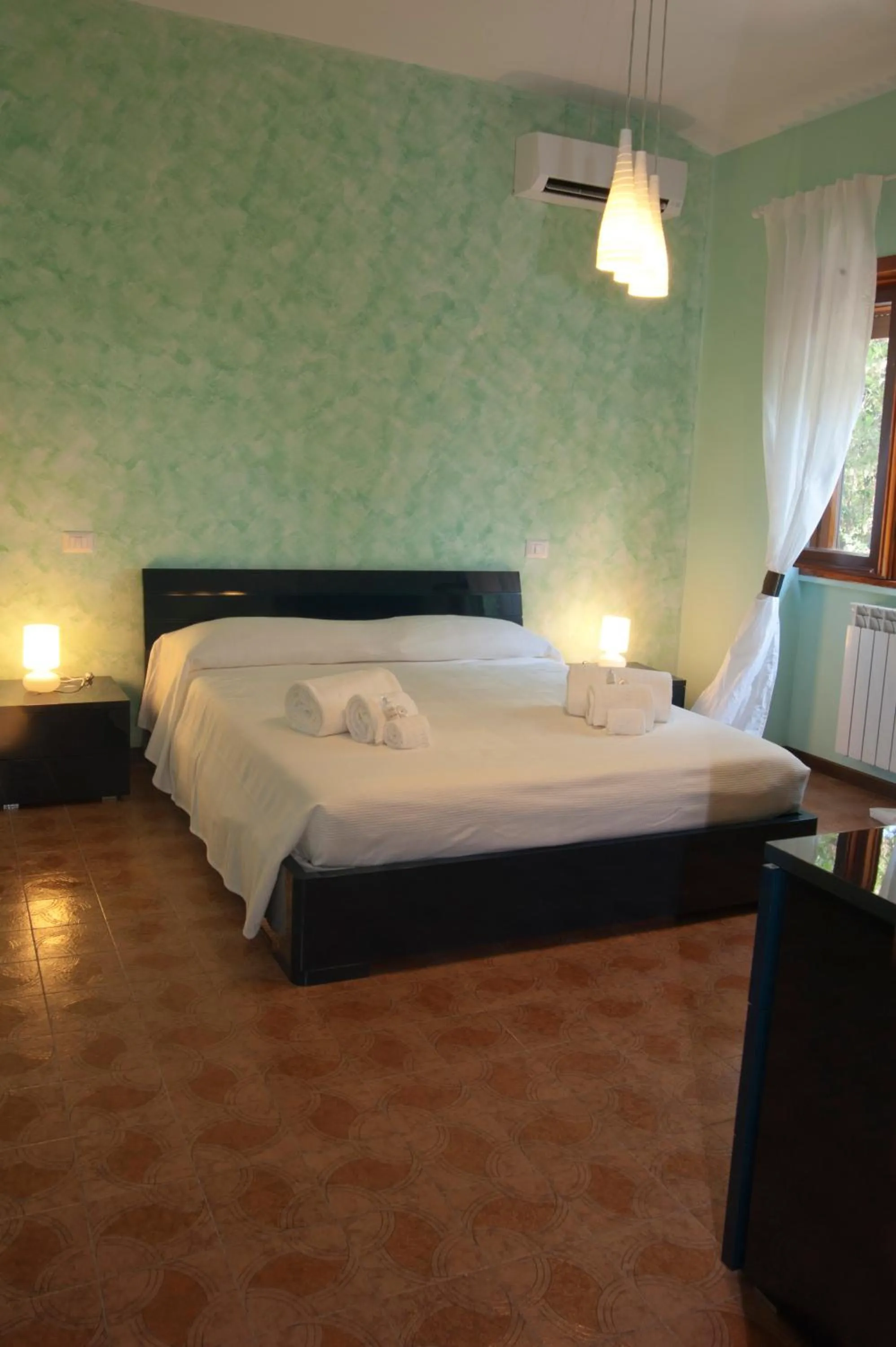 Photo of the whole room, Bed in Domus in Viridi