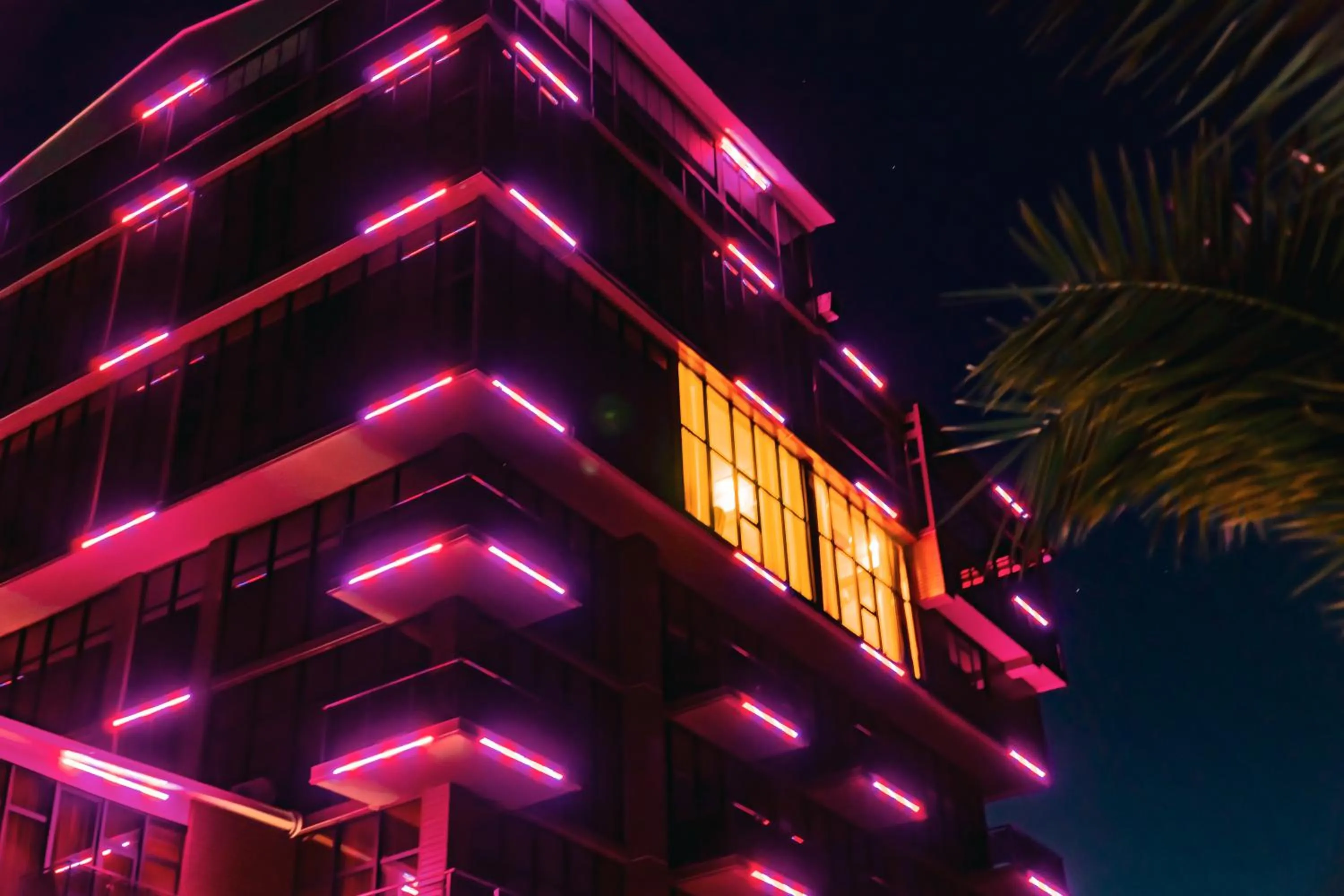 Property building in Chateau Milisi