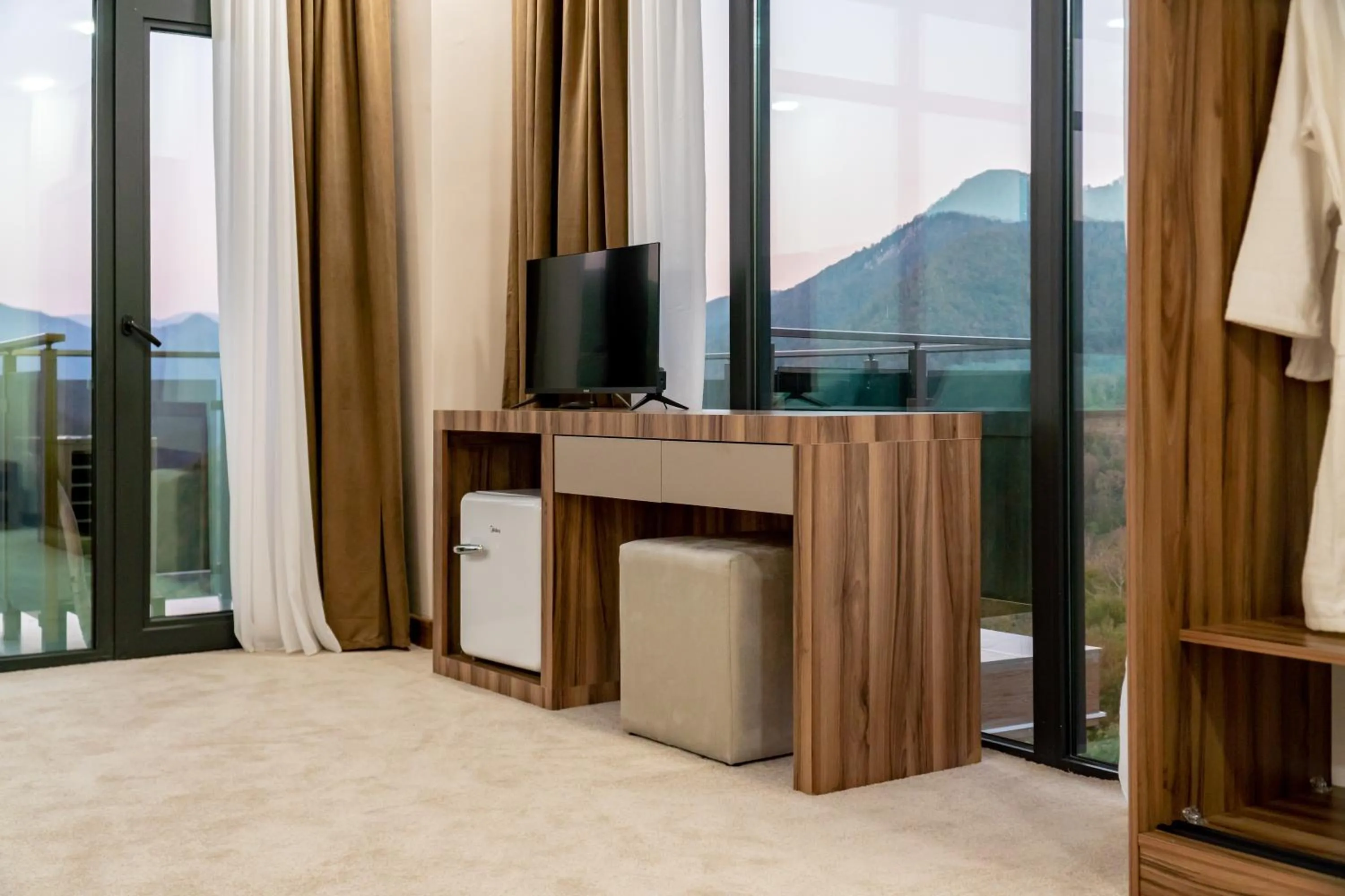 Communal lounge/ TV room in Chateau Milisi