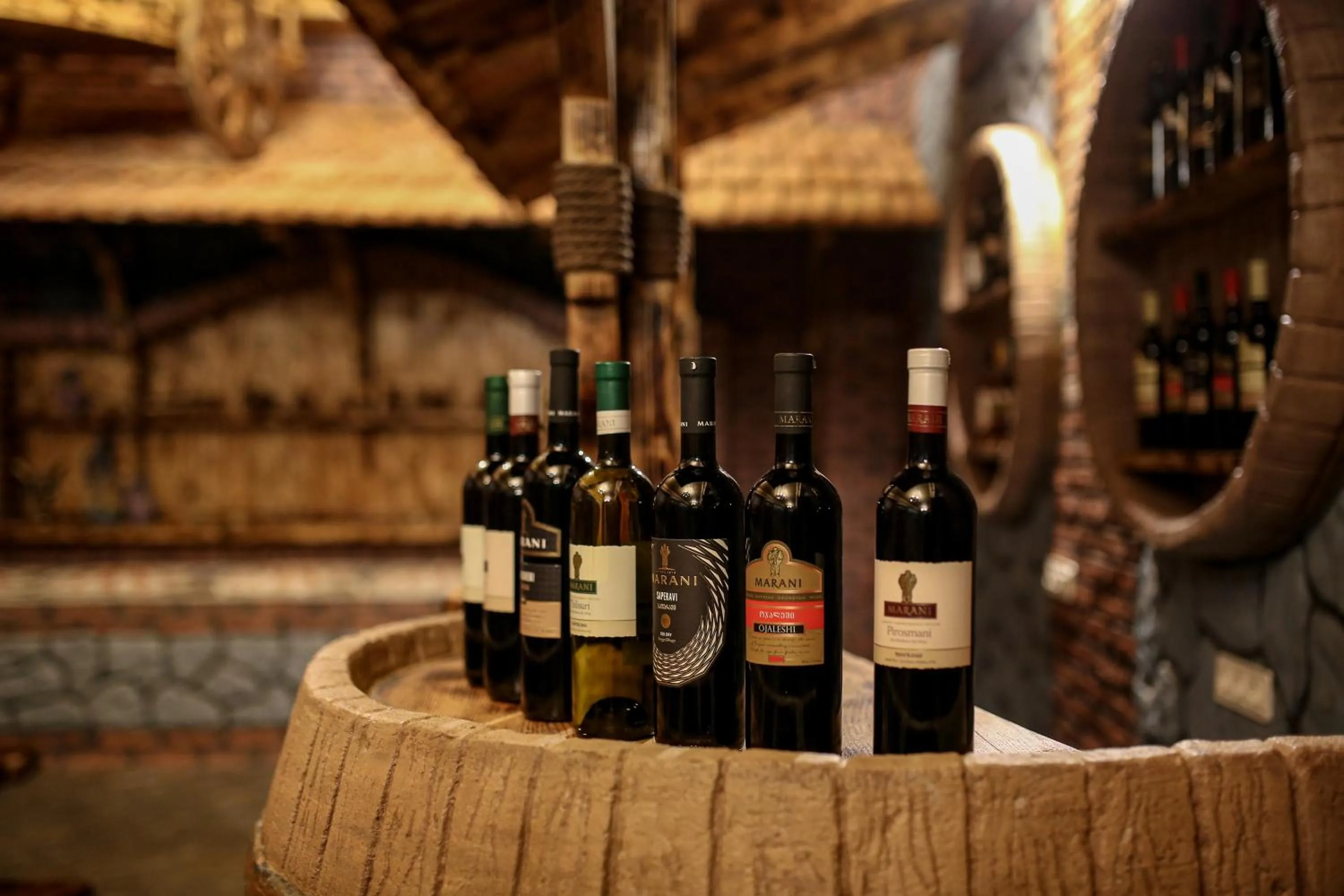 Property building in Chateau Milisi