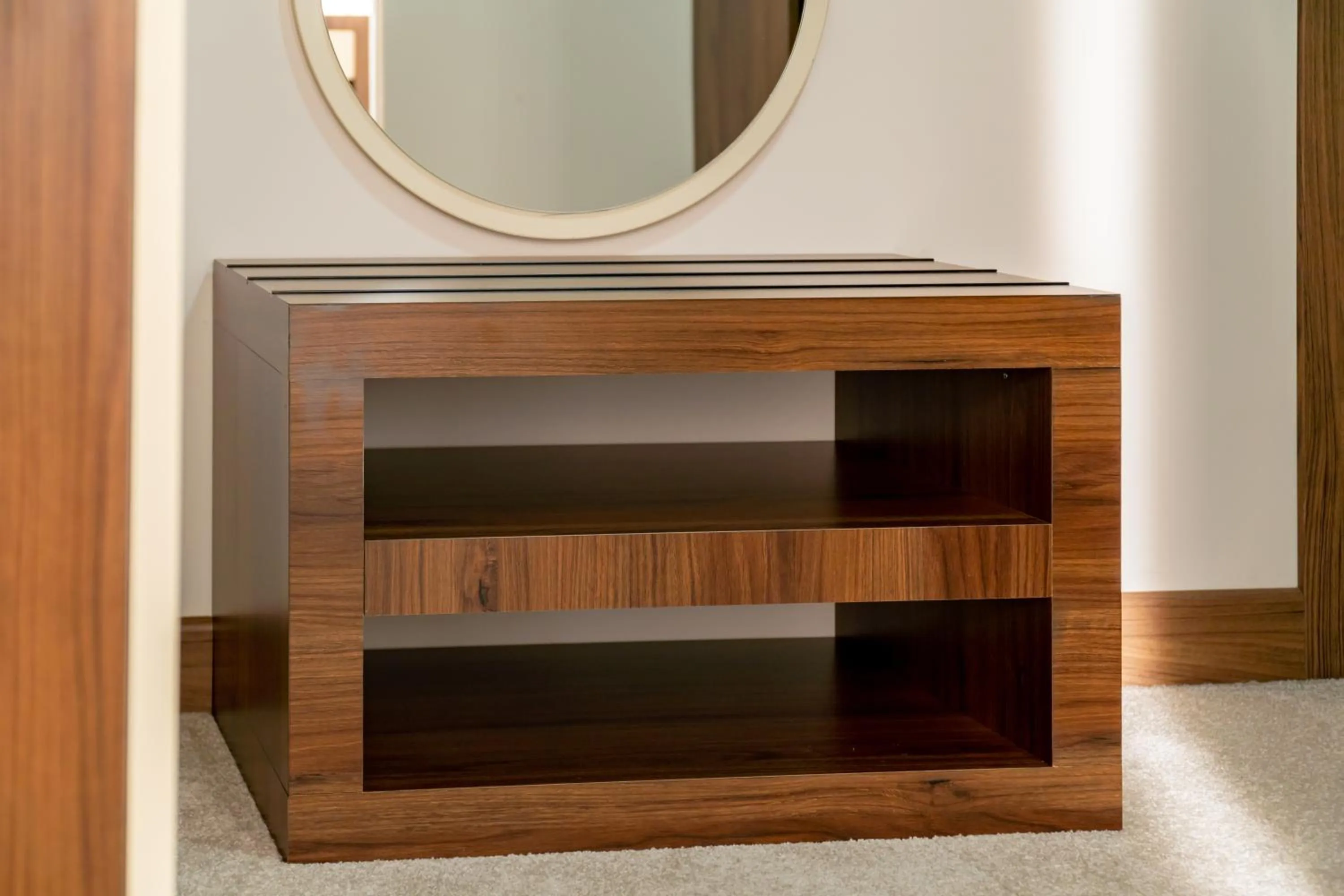 wardrobe in Chateau Milisi